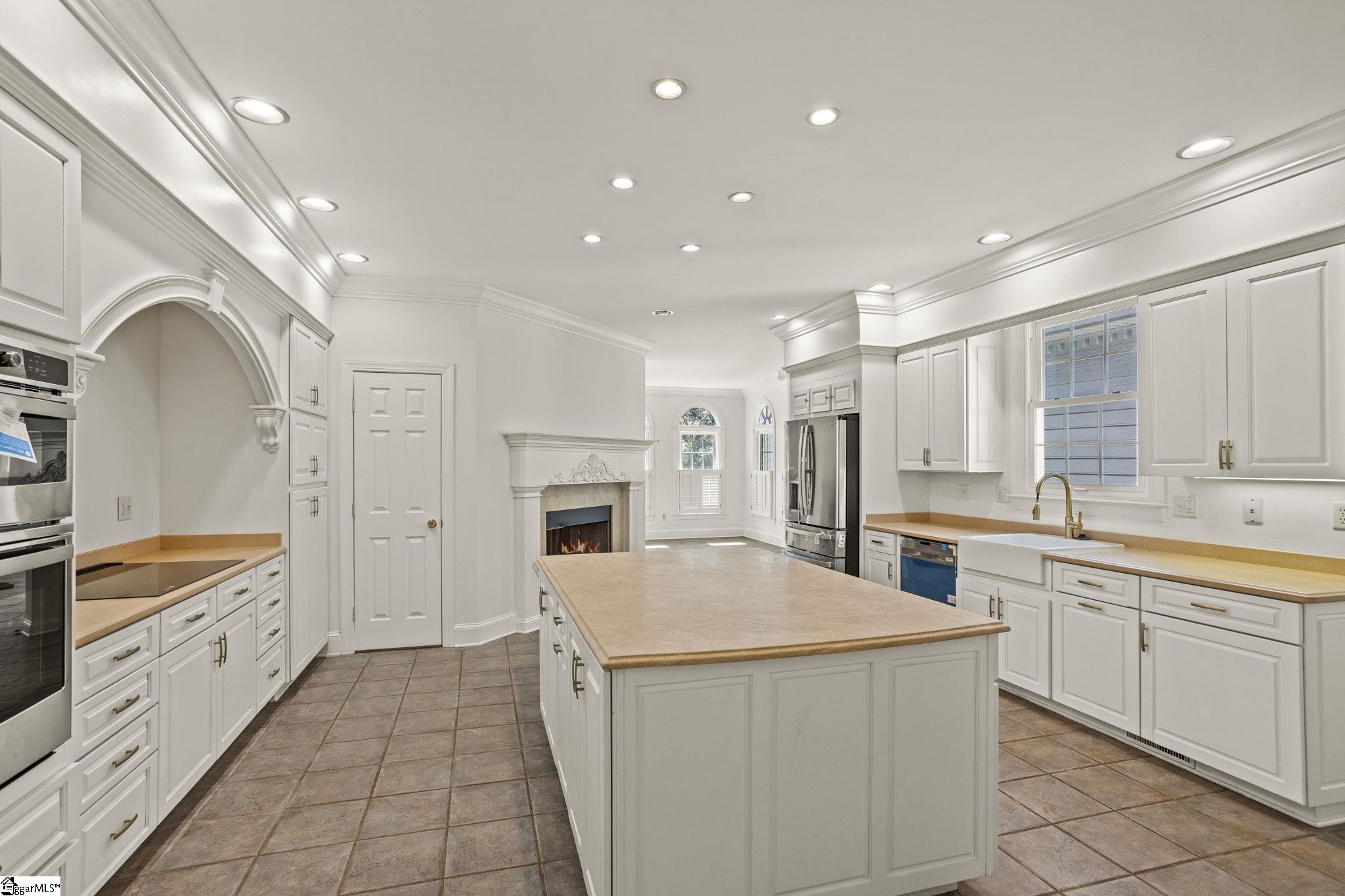 1420 White Oak Drive Anderson, SC 29621