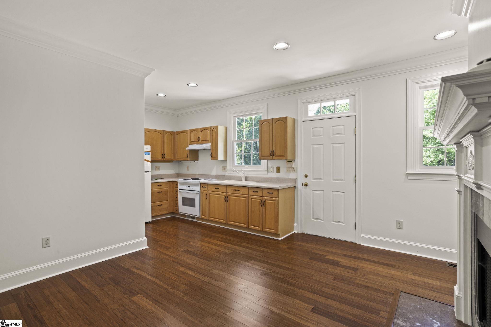 1420 White Oak Drive Anderson, SC 29621