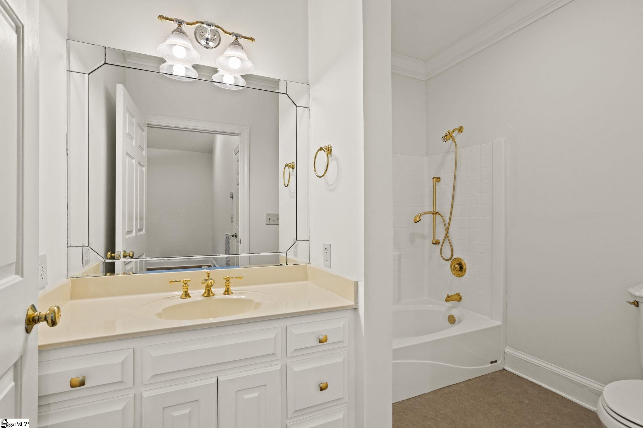 1420 White Oak Drive Anderson, SC 29621