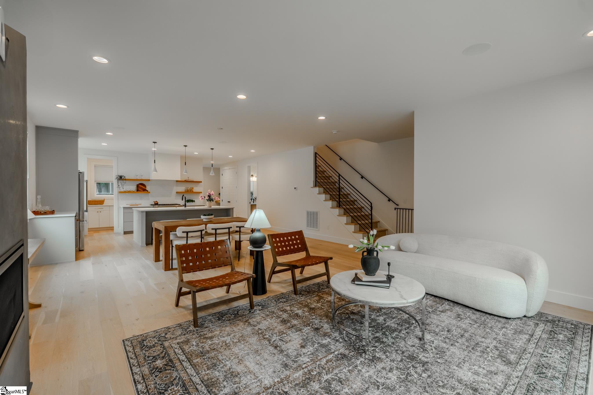 7B Briar Street Greenville, SC 29601