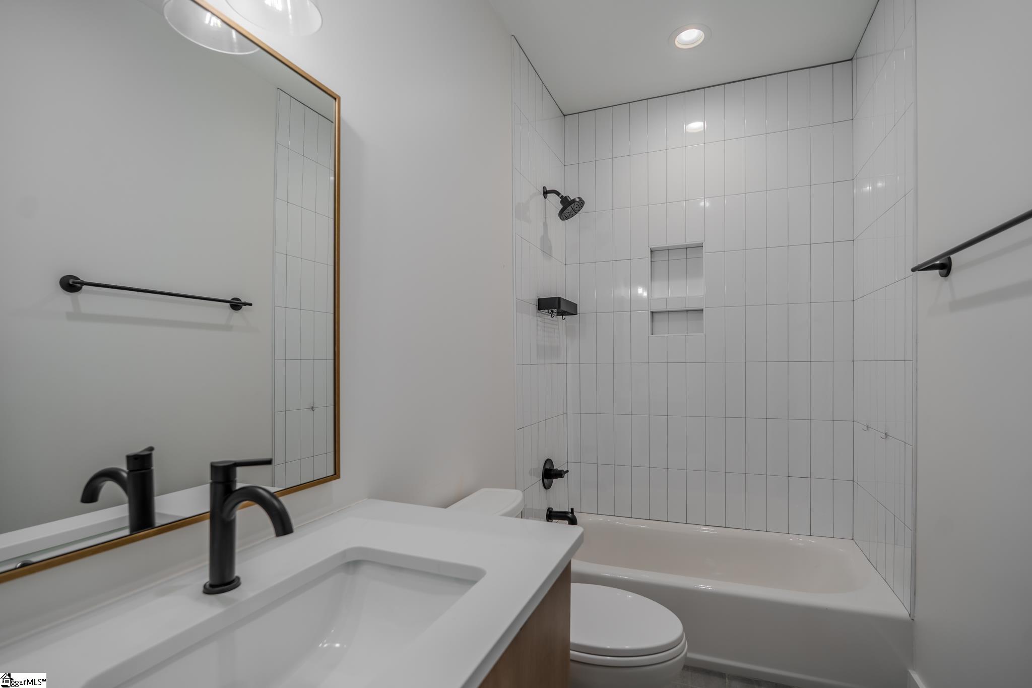 7B Briar Street Greenville, SC 29601