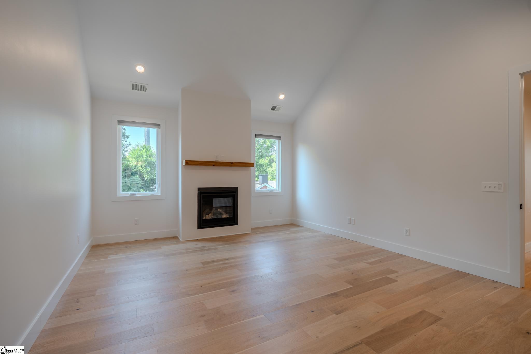 7B Briar Street Greenville, SC 29601
