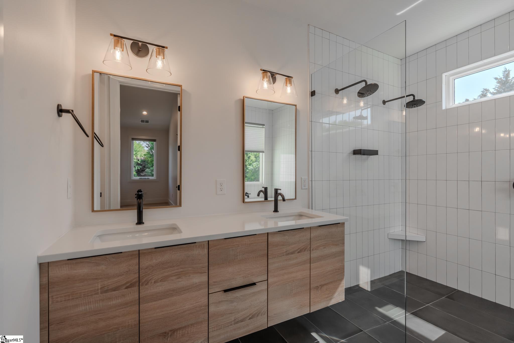 7B Briar Street Greenville, SC 29601