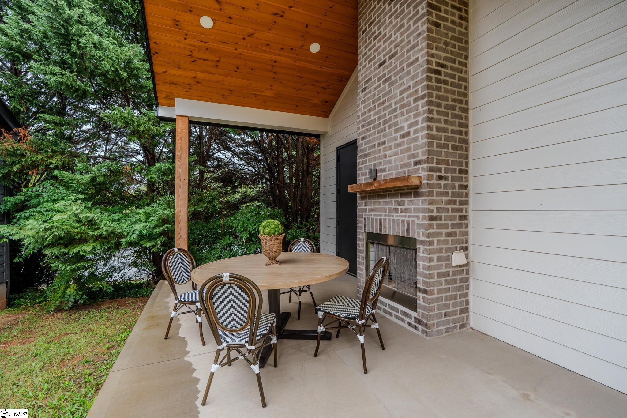 7B Briar Street Greenville, SC 29601