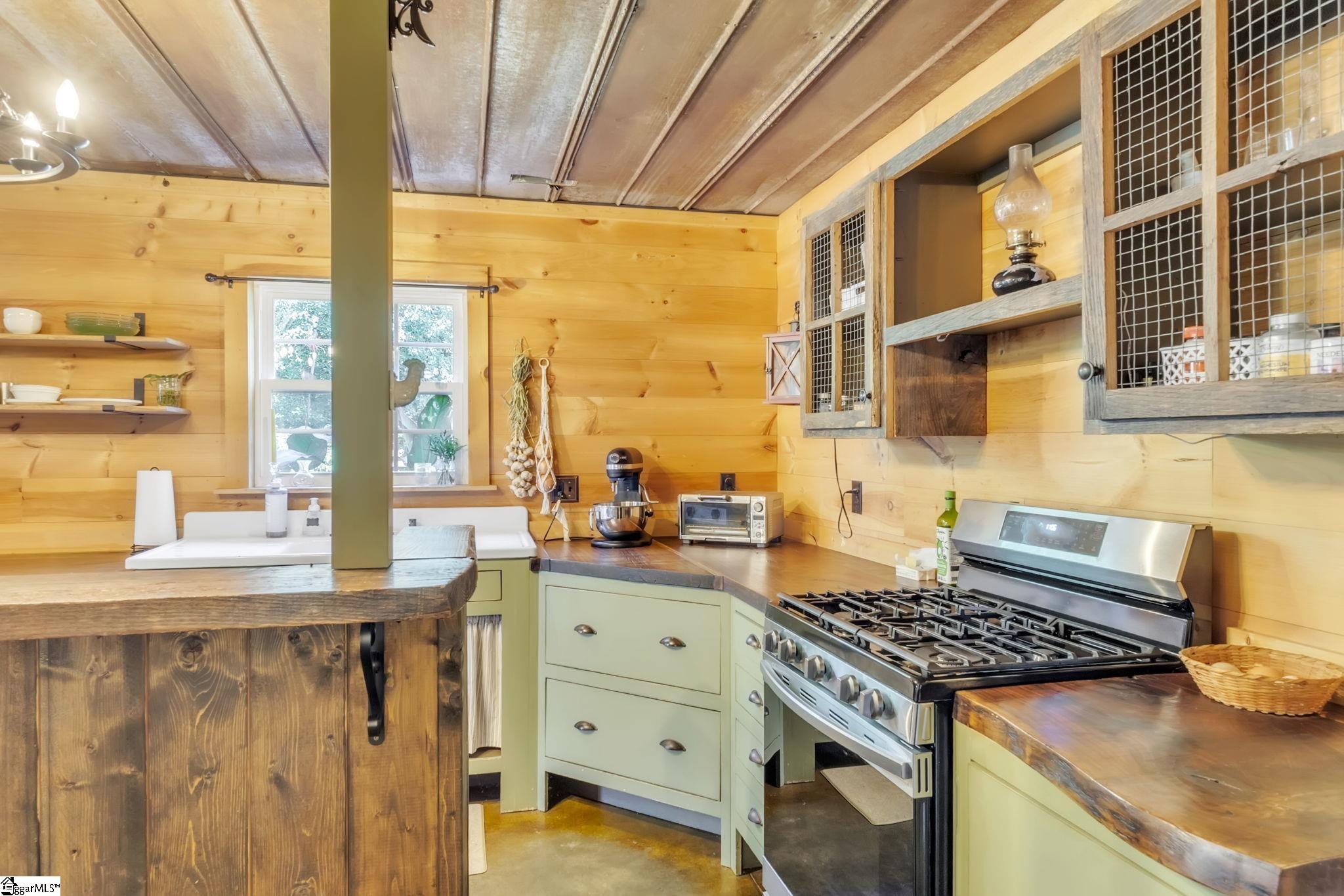 389 Mt Pleasant Road Westminster, SC 29693