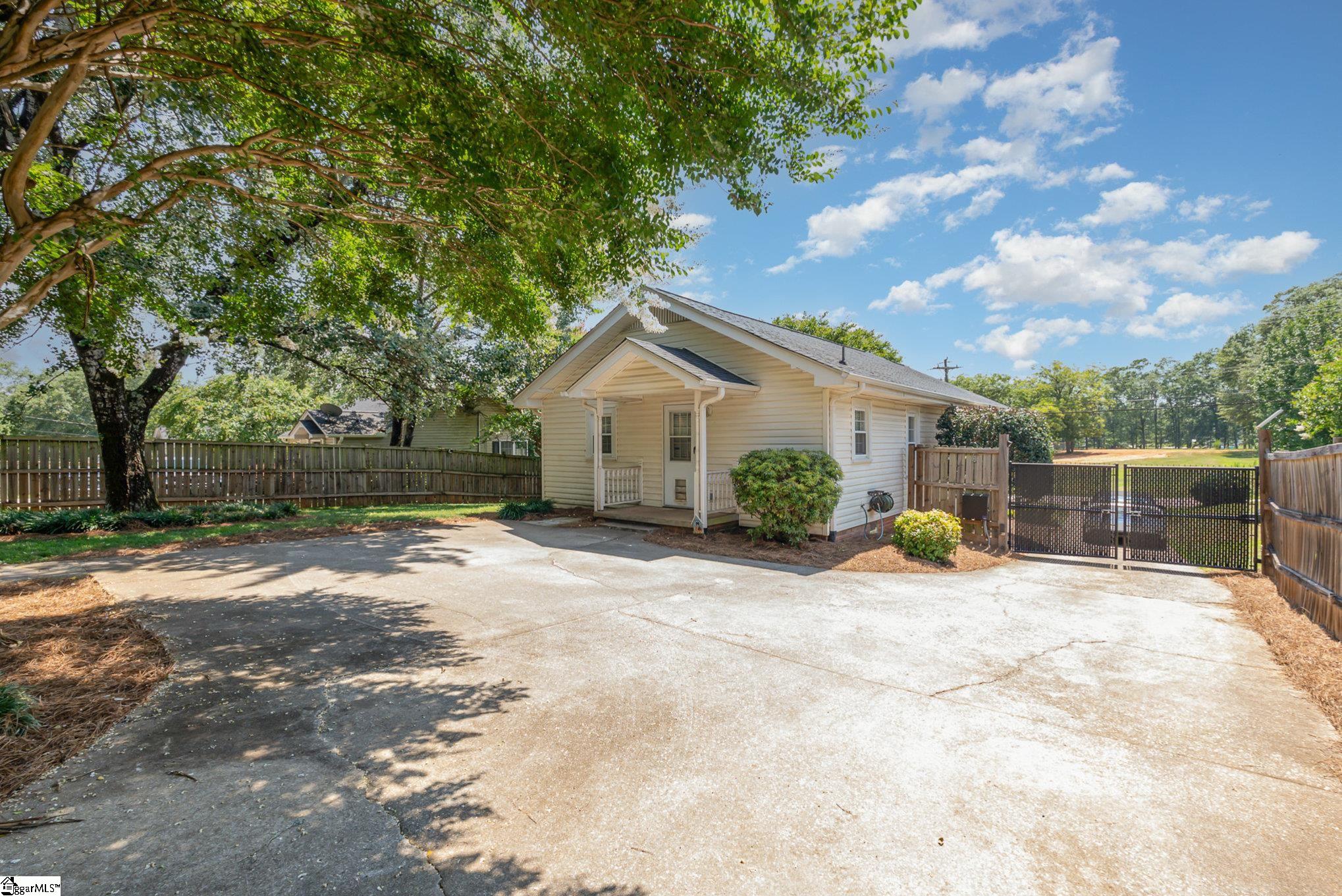 113 Taylors Road Taylors, SC 29687