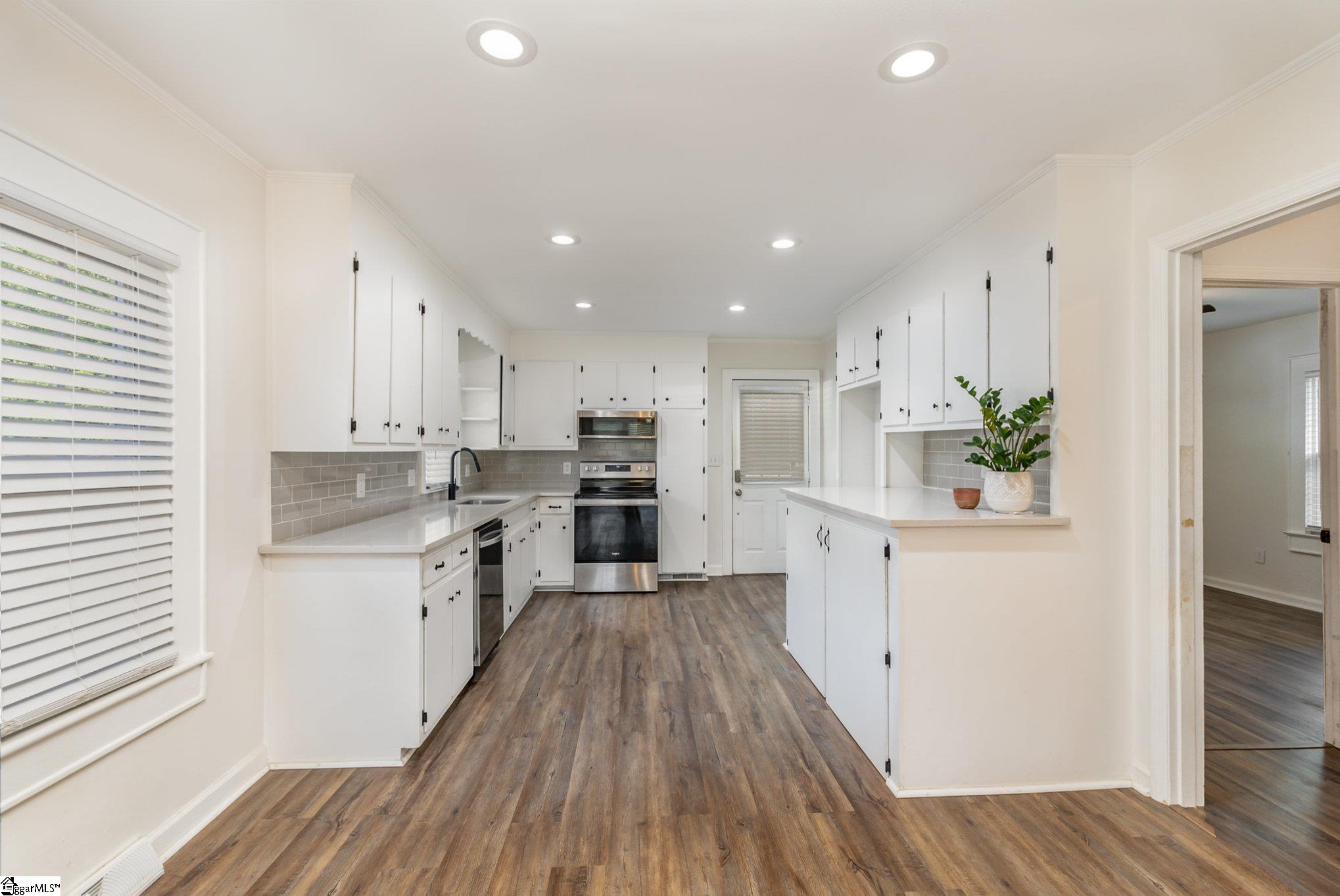 113 Taylors Road Taylors, SC 29687