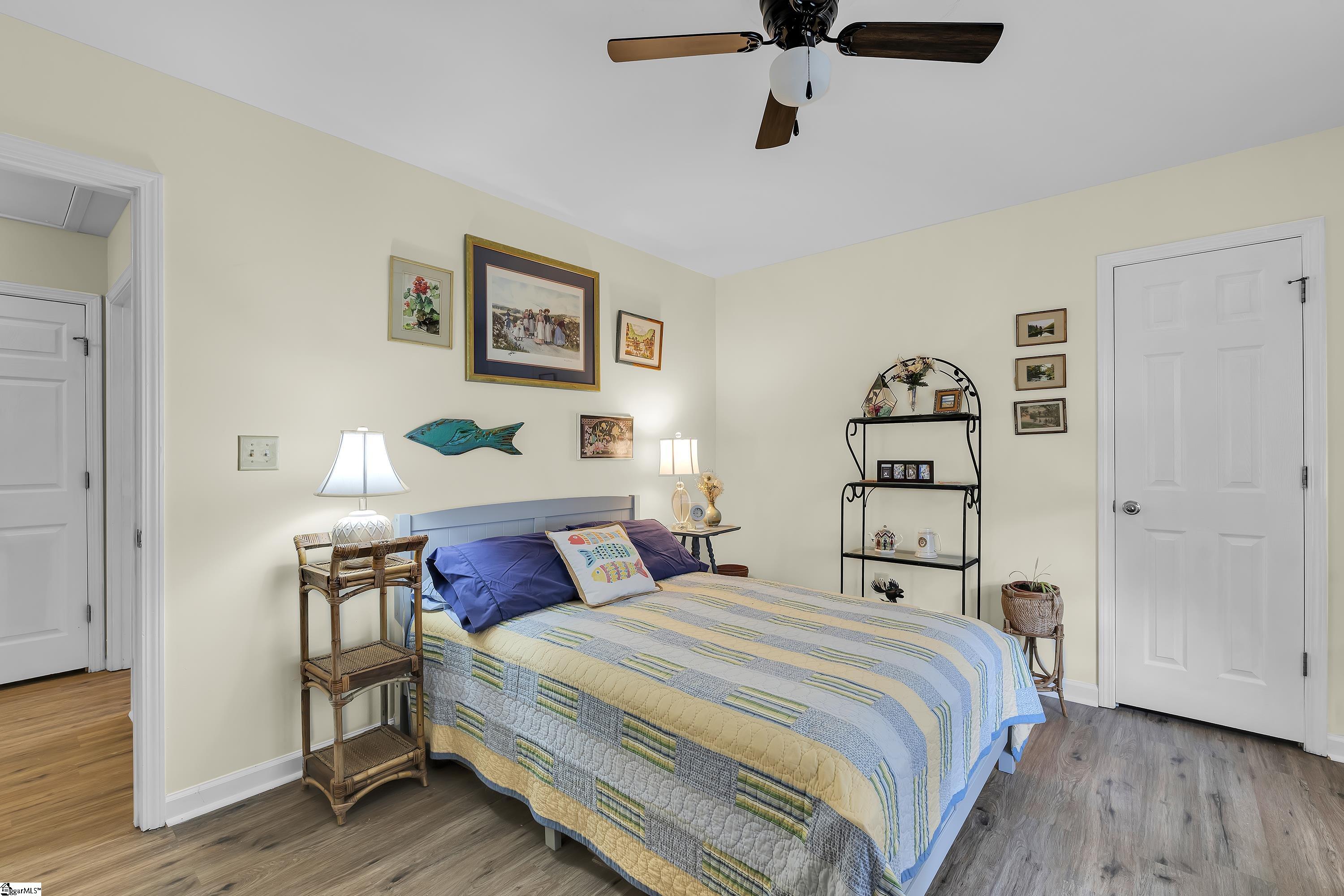 360 W Pointe Drive Spartanburg, SC 29301