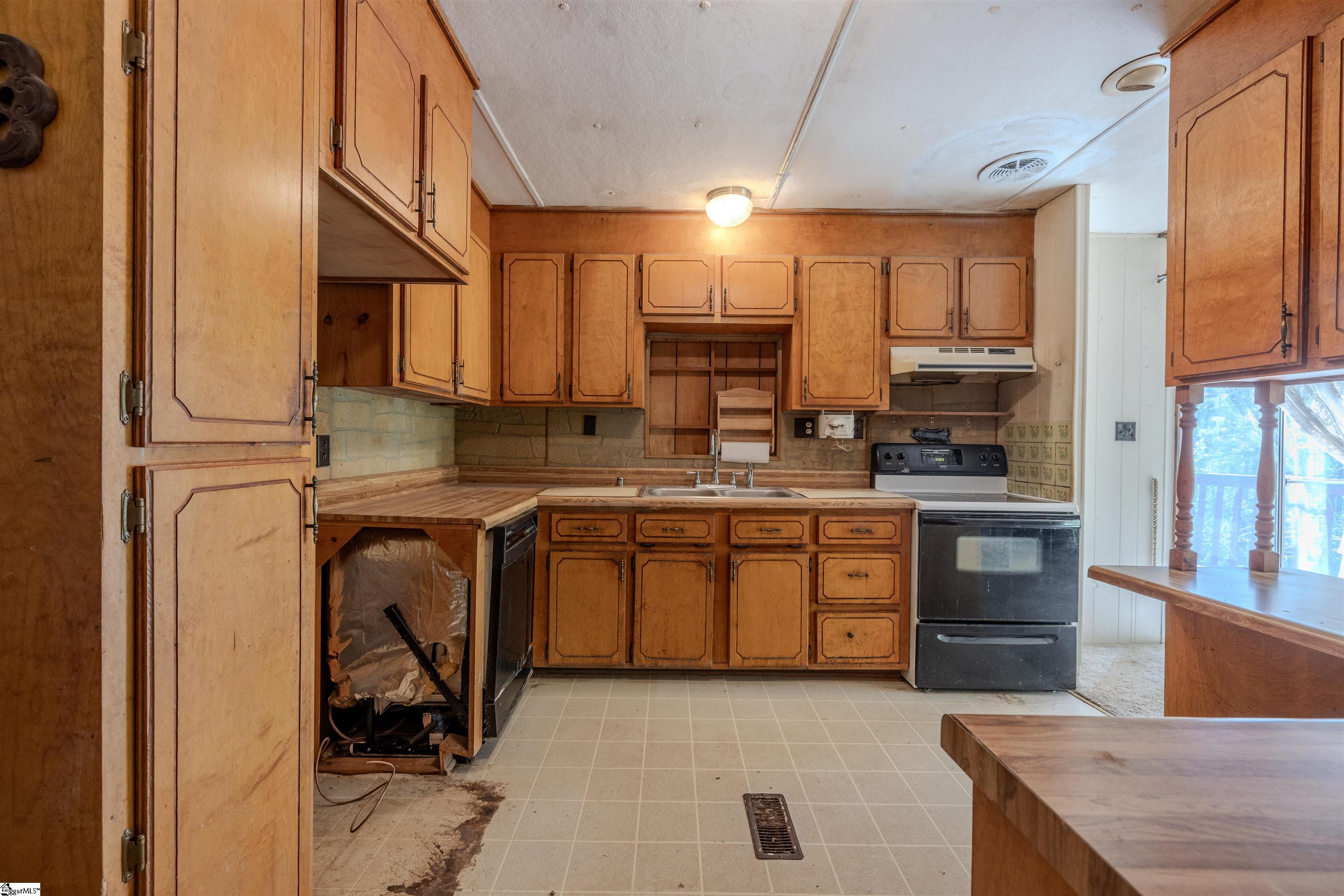 164 Wagon Ford Road Easley, SC 29640-7672