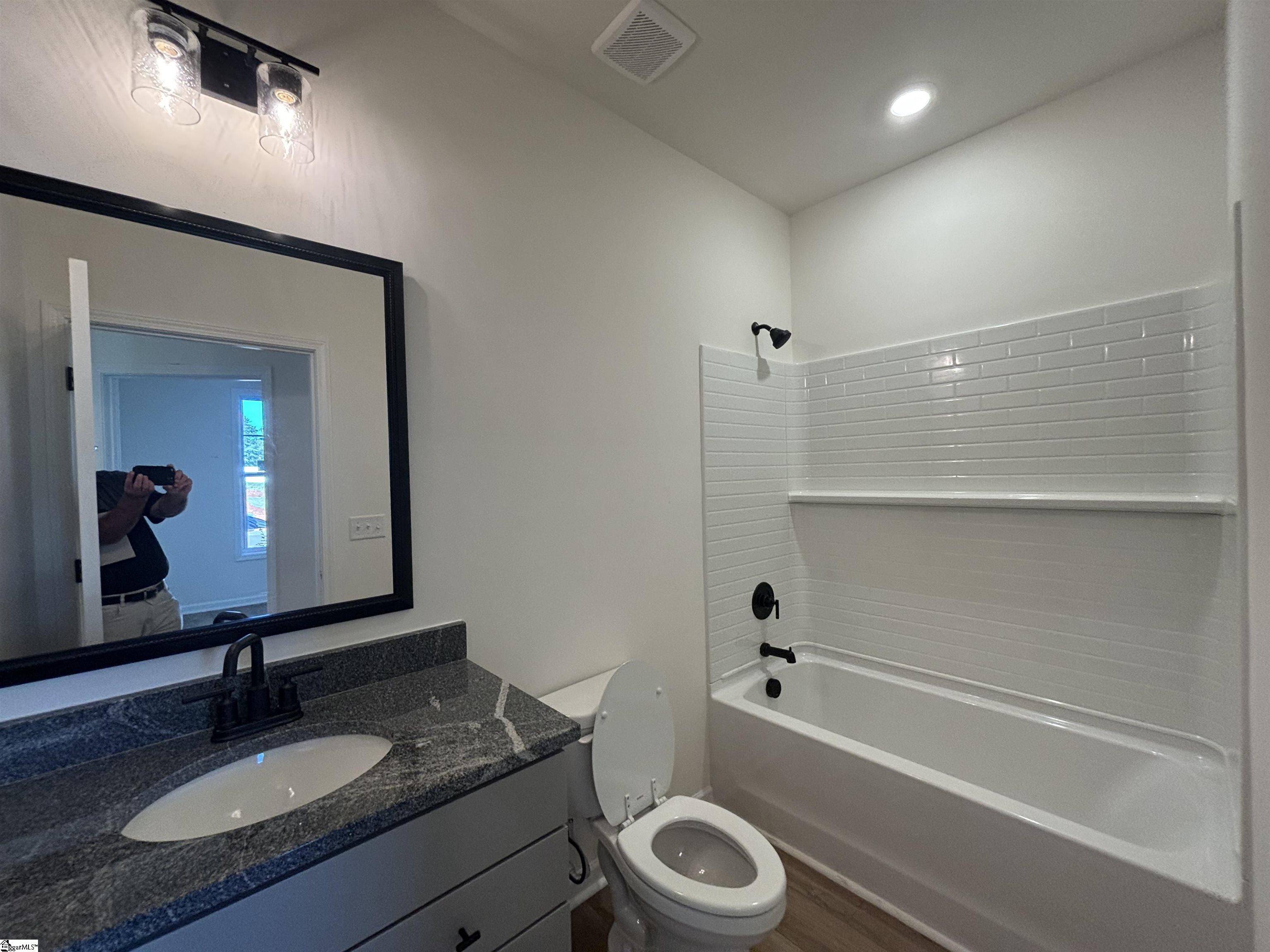 2027 Halton Oaks Drive Spartanburg, SC 29303