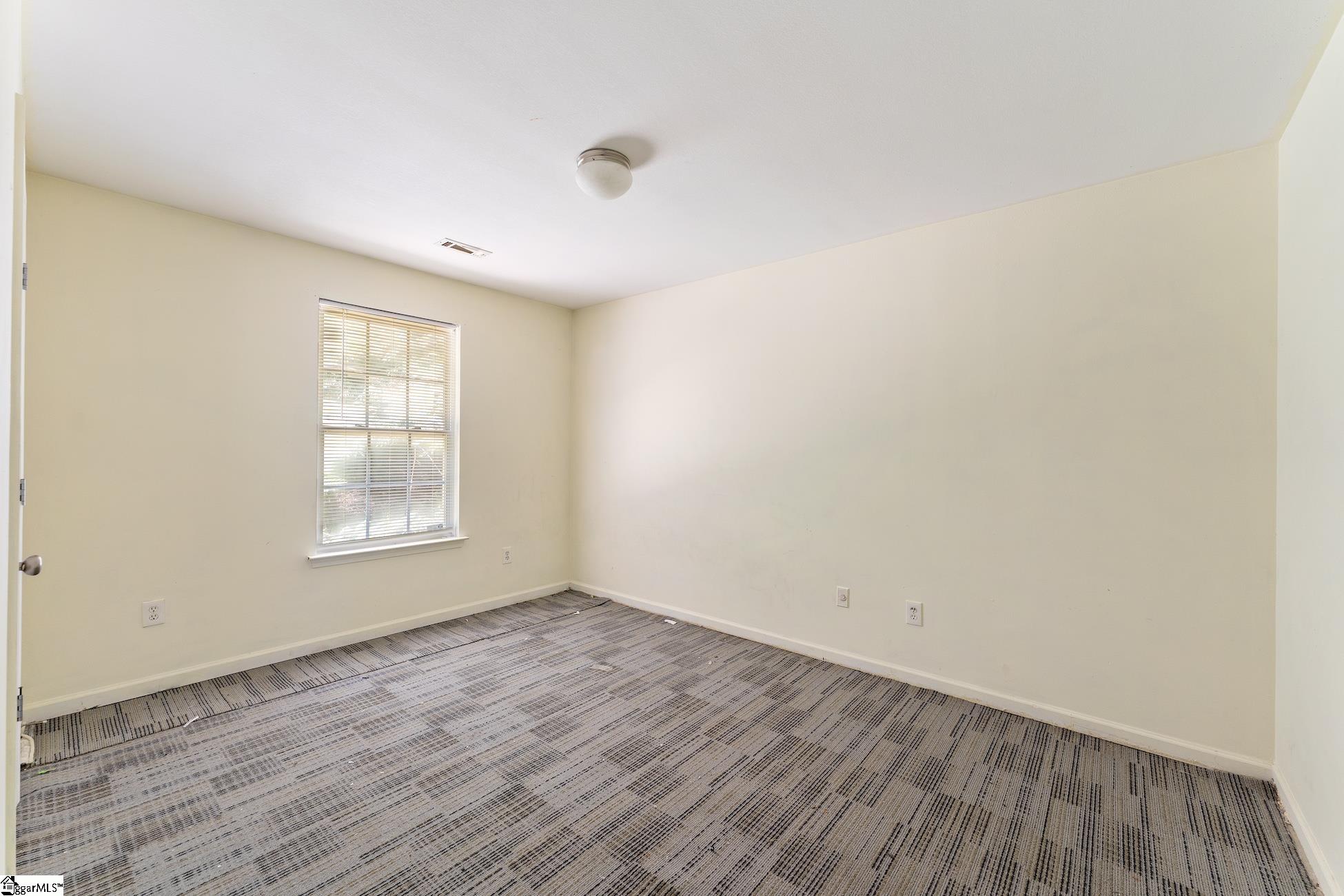 159 Falcon Ridge Drive Boiling Springs, SC 29316