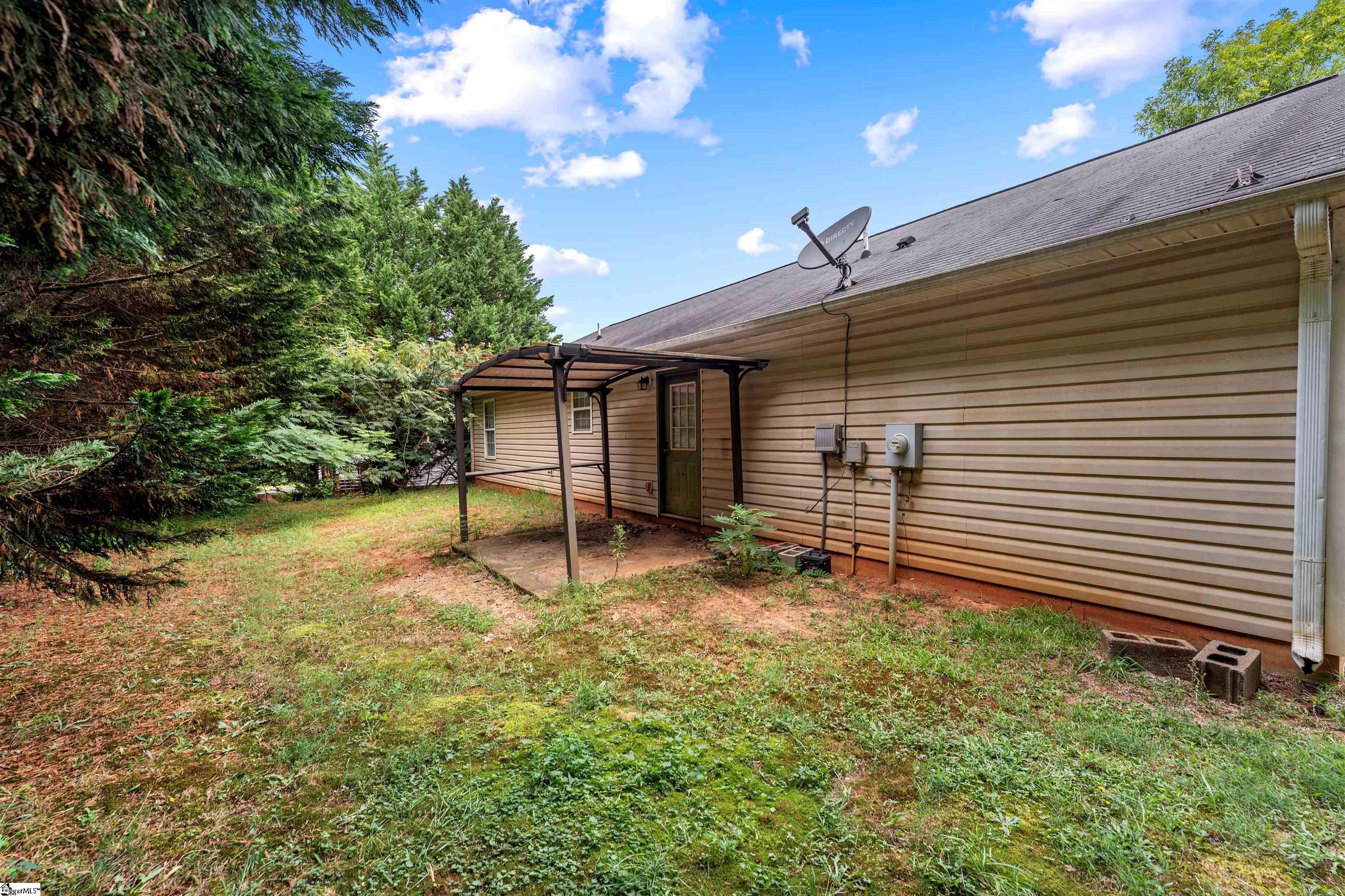 159 Falcon Ridge Drive Boiling Springs, SC 29316