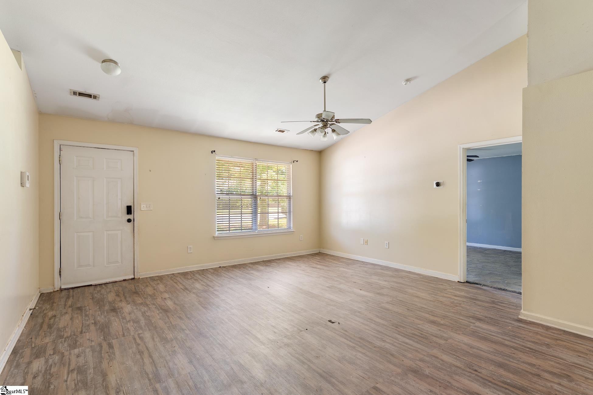 159 Falcon Ridge Drive Boiling Springs, SC 29316