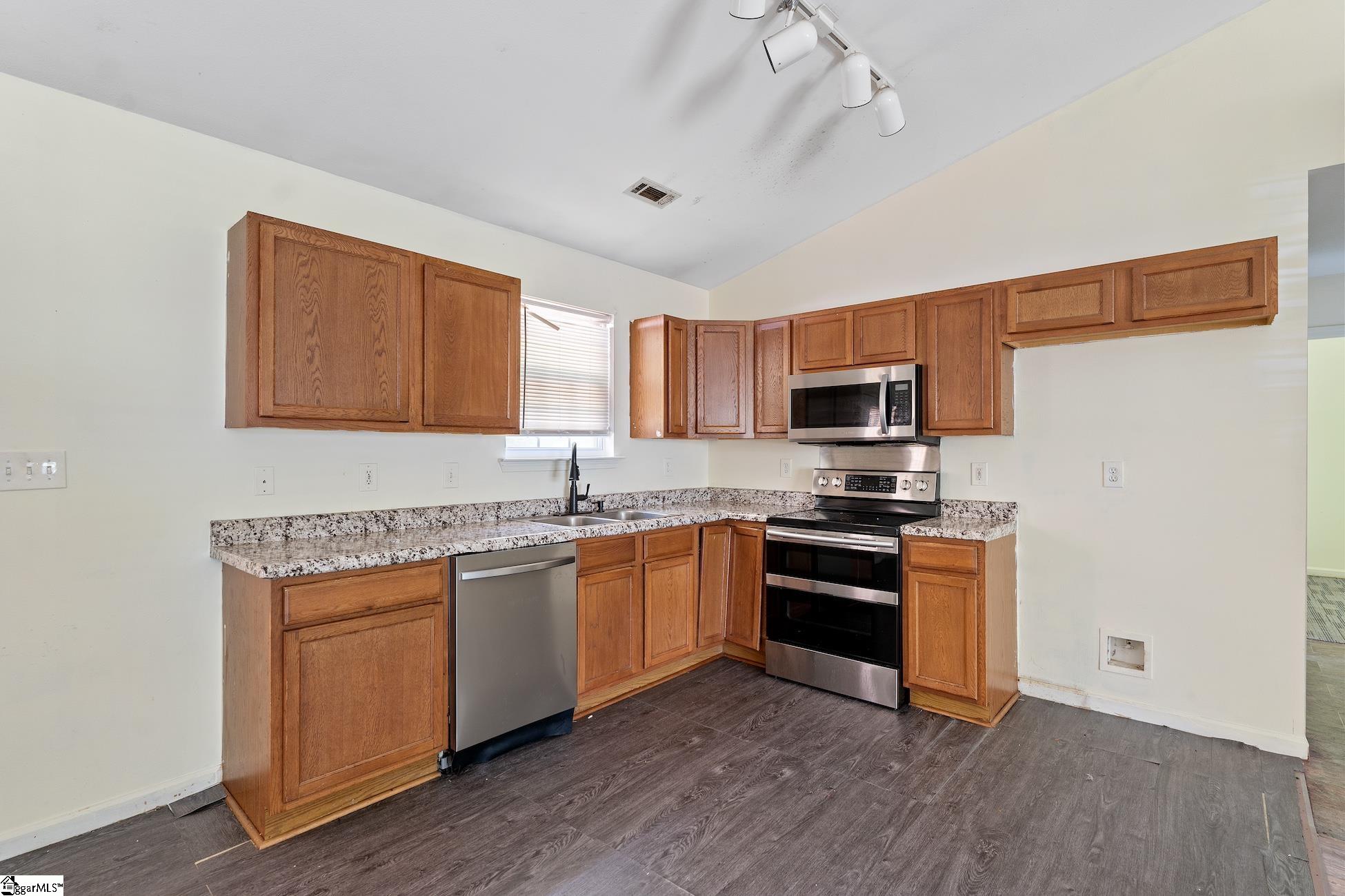 159 Falcon Ridge Drive Boiling Springs, SC 29316