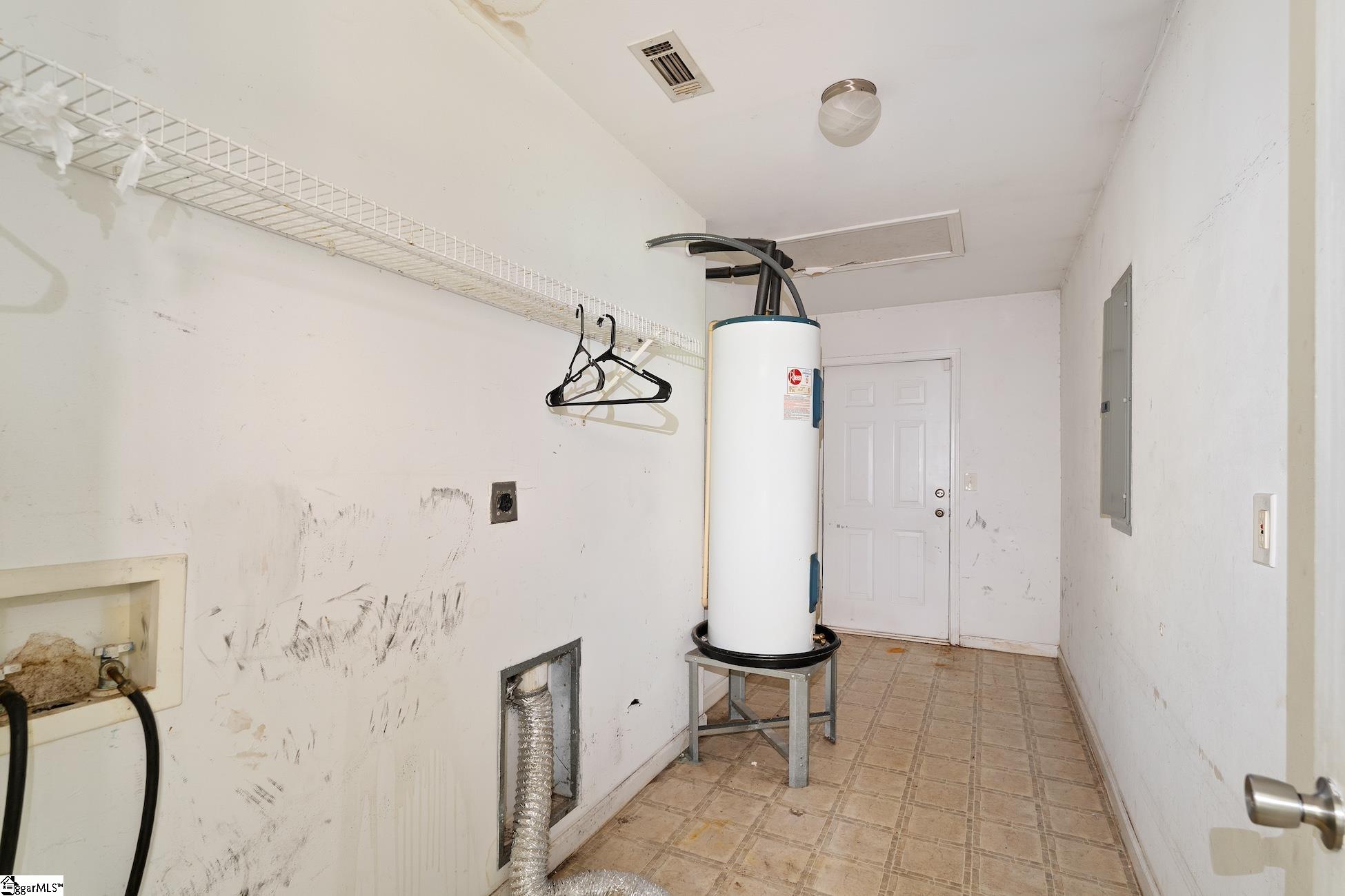 159 Falcon Ridge Drive Boiling Springs, SC 29316
