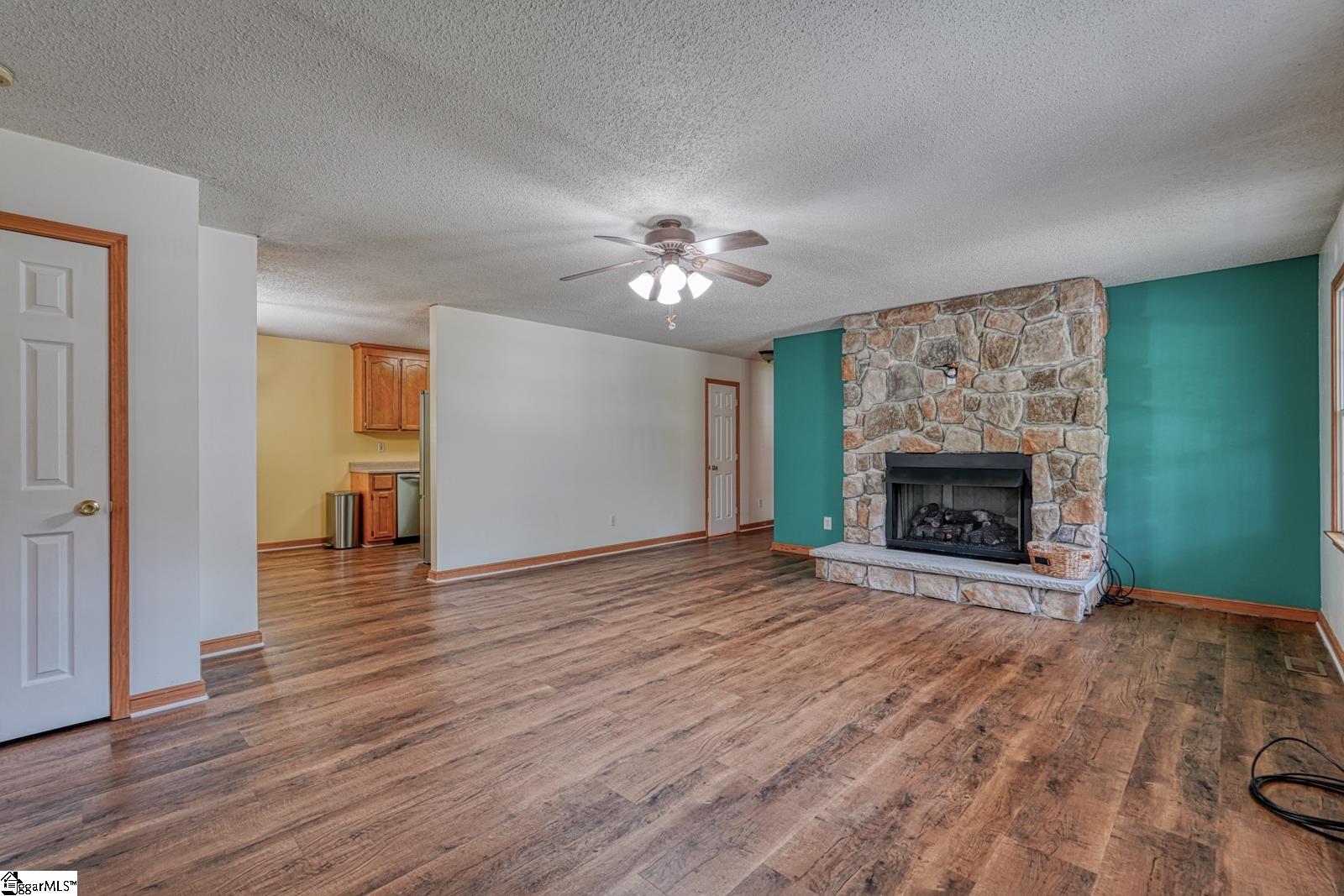 248 Hawthorne Avenue Woodruff, SC 29388