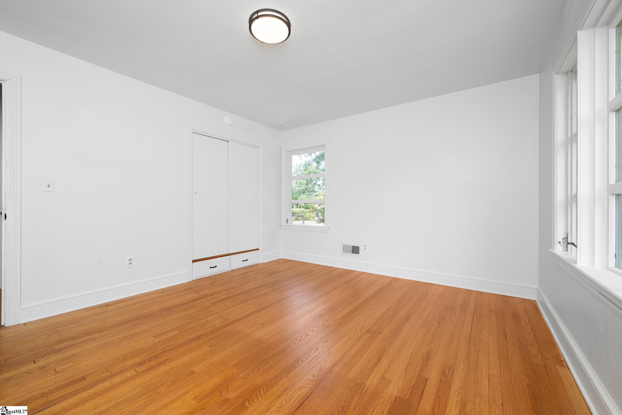 107 Shady Lane Greenville, SC 29615-2631