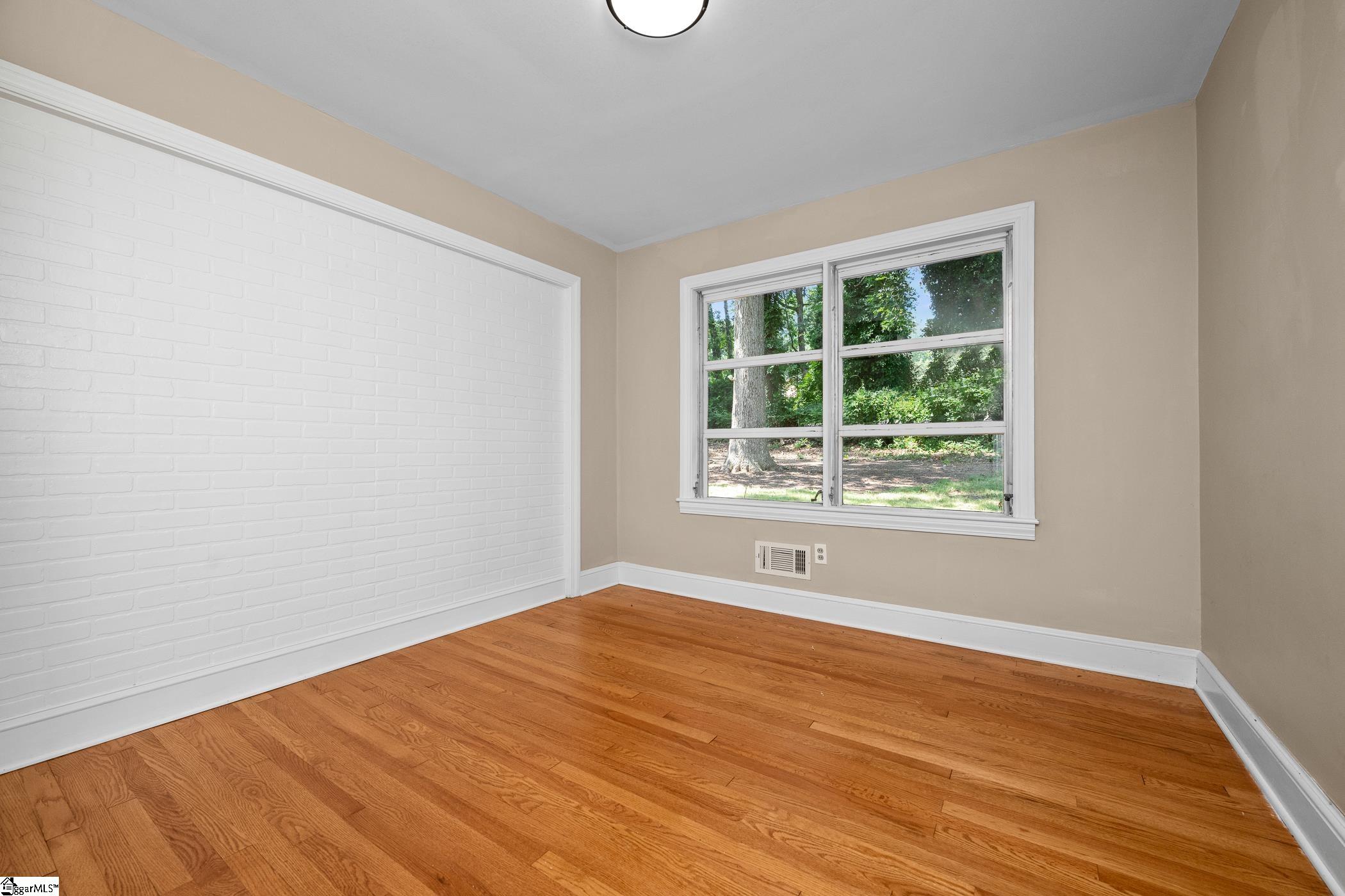 107 Shady Lane Greenville, SC 29615-2631
