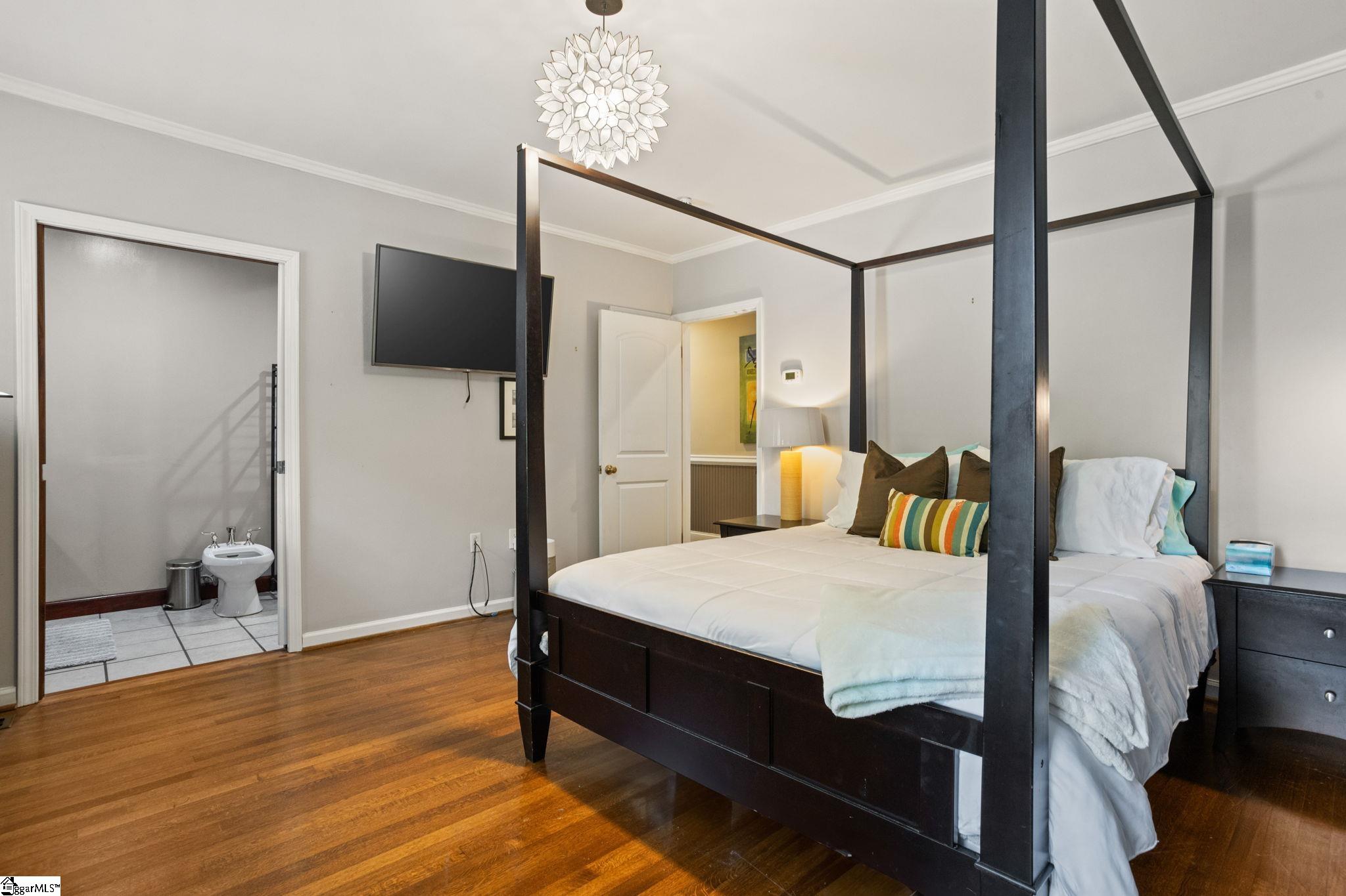 122 Bradley Boulevard Greenville, SC 20609
