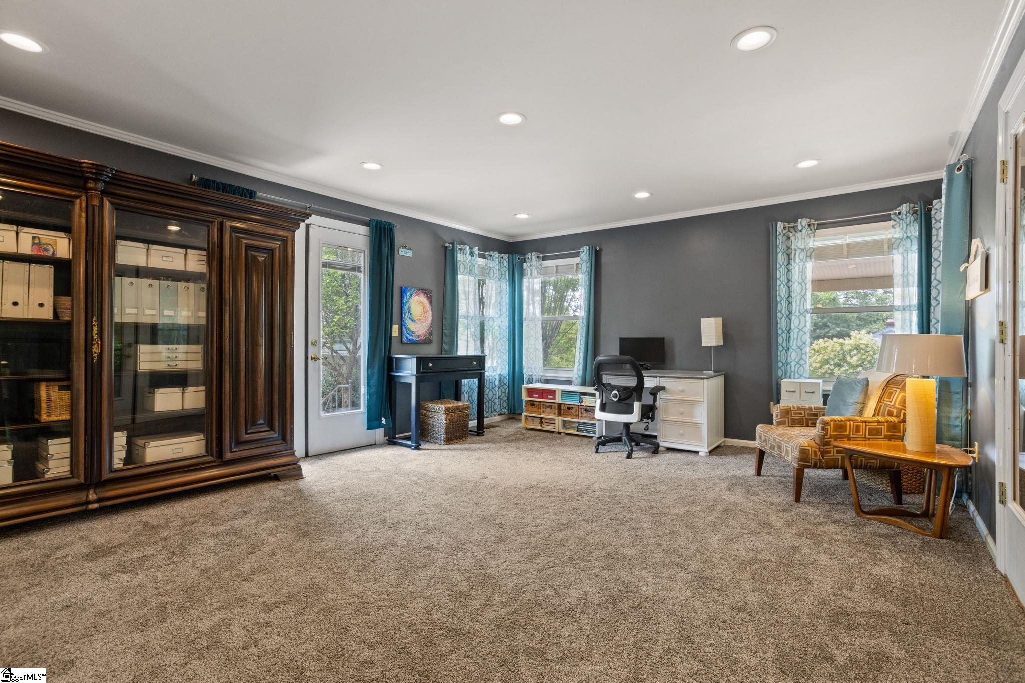 122 Bradley Boulevard Greenville, SC 20609