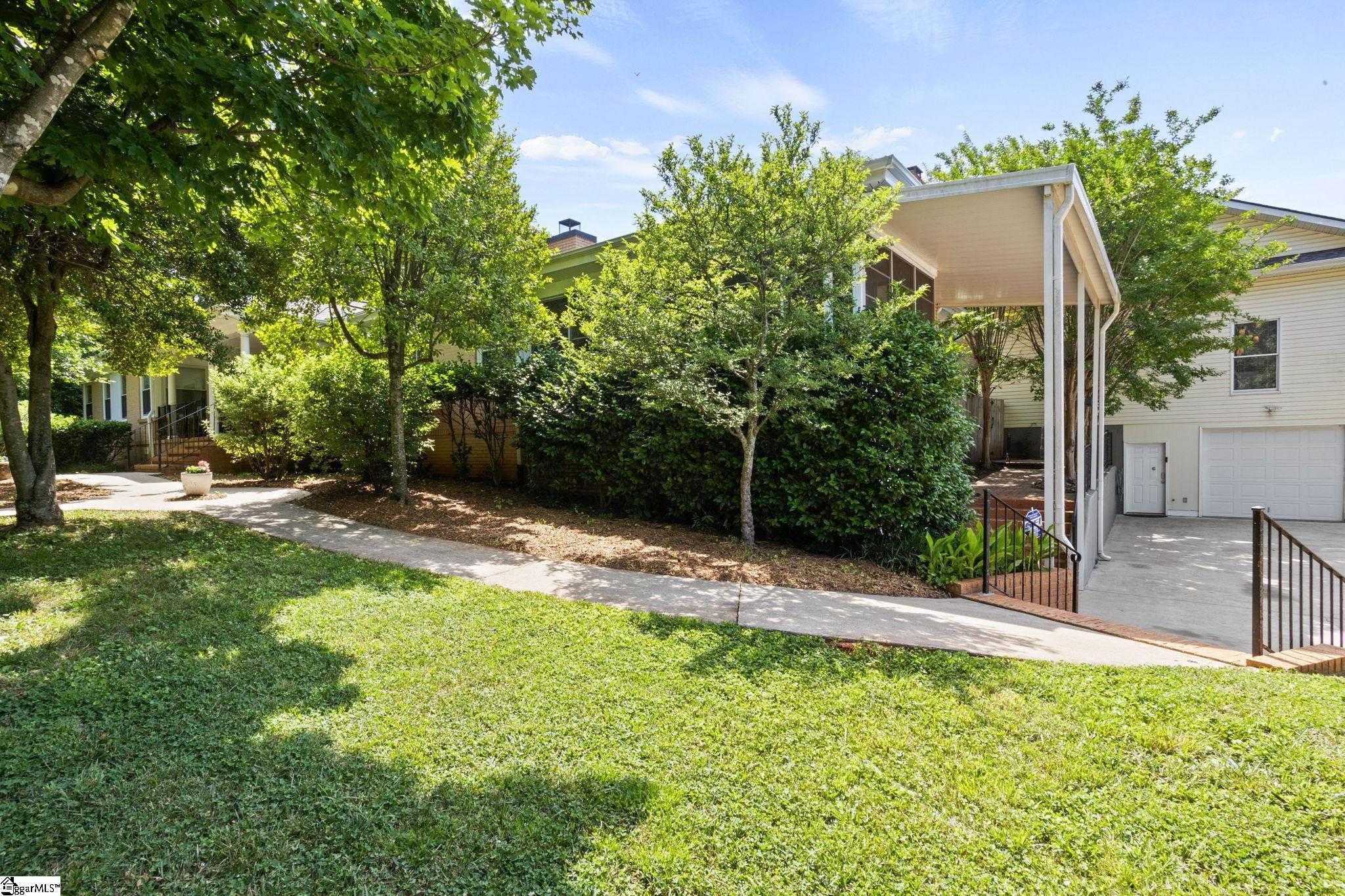 122 Bradley Boulevard Greenville, SC 20609