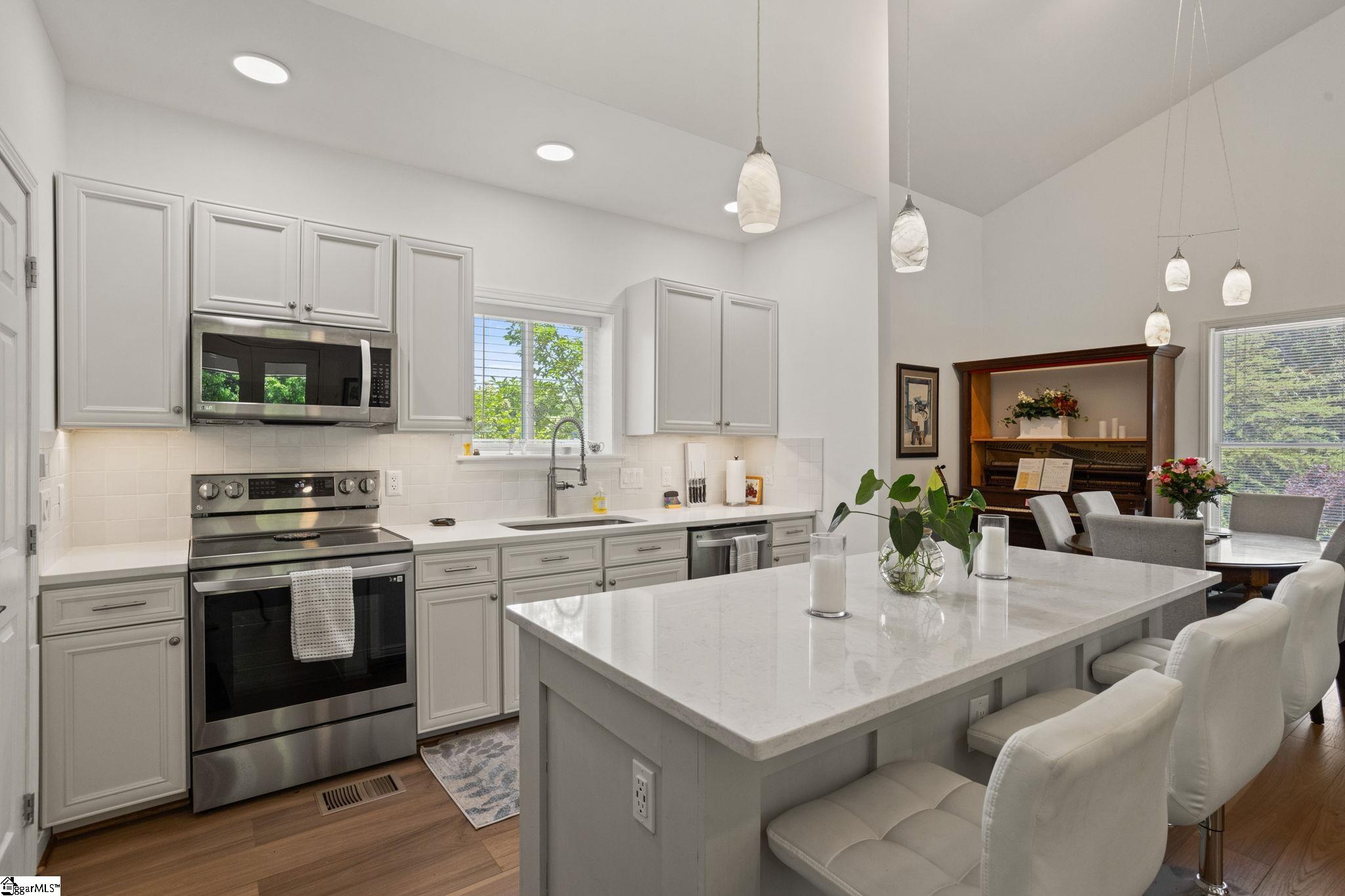 122 Bradley Boulevard Greenville, SC 20609