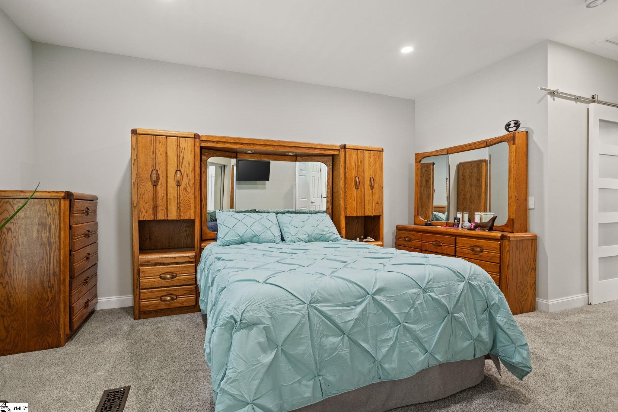 122 Bradley Boulevard Greenville, SC 20609