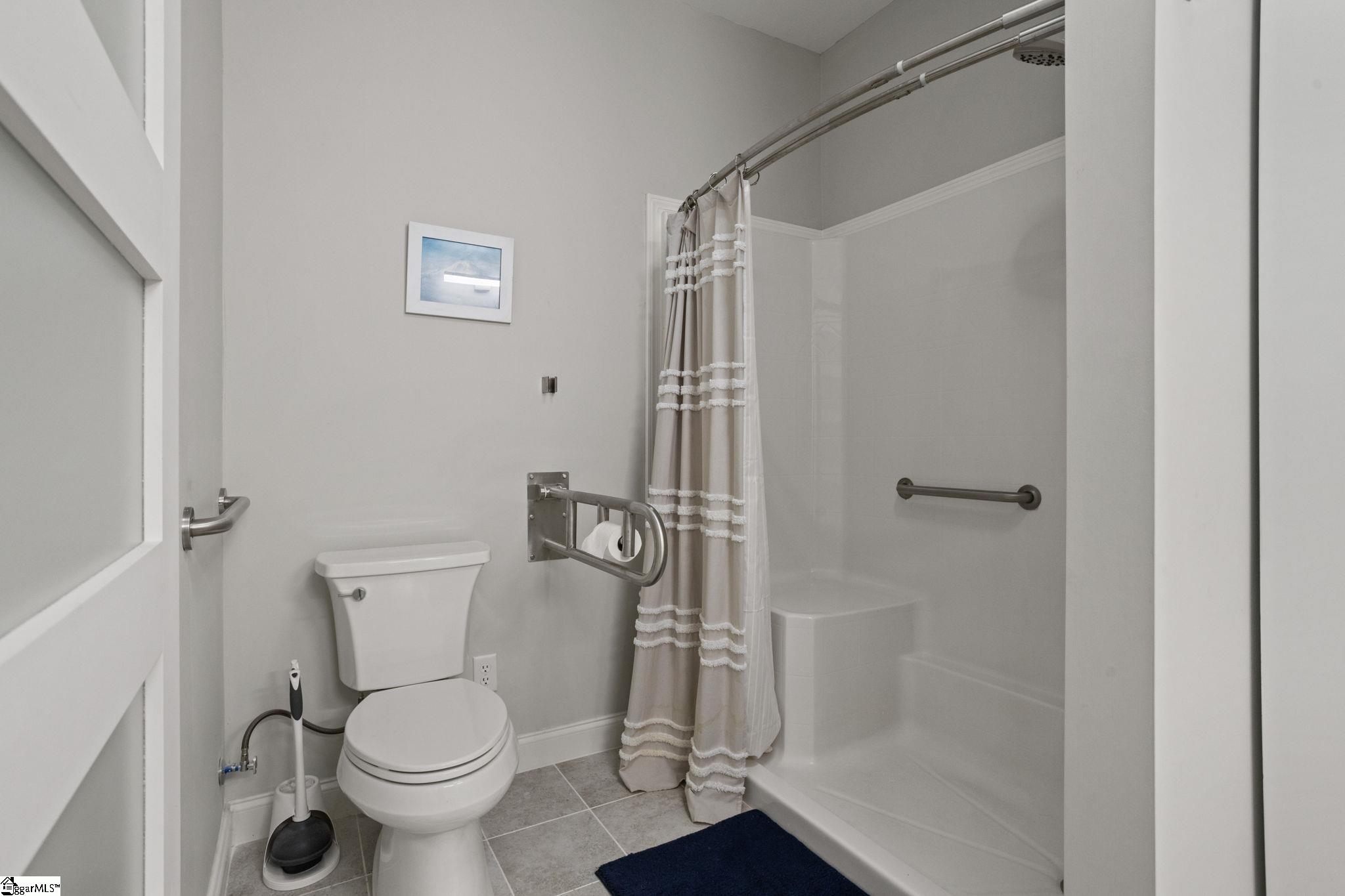 122 Bradley Boulevard Greenville, SC 20609