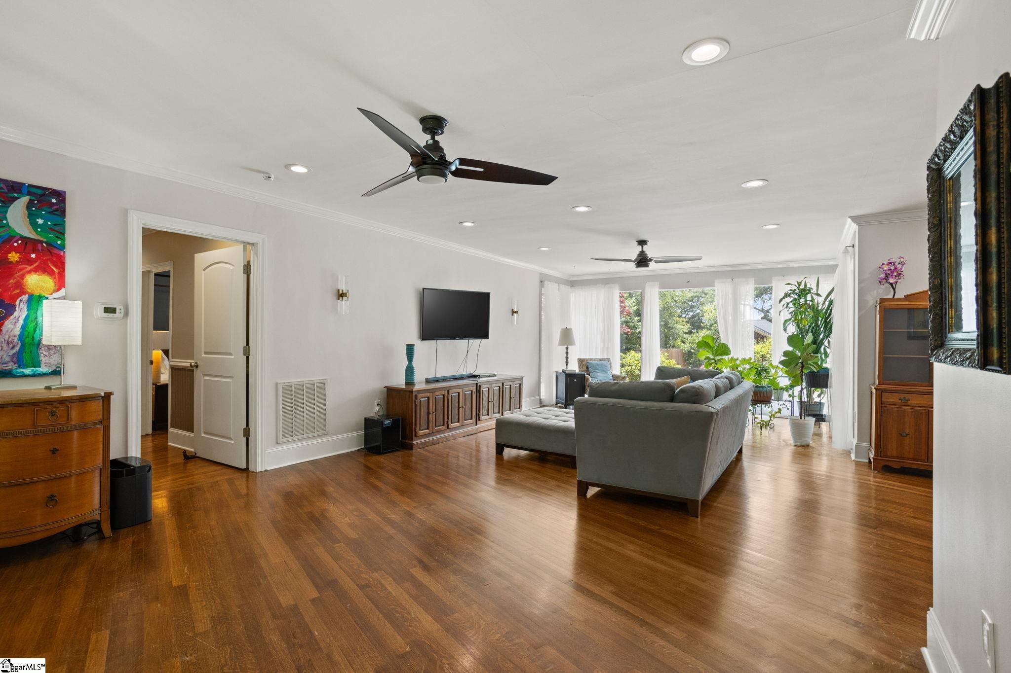 122 Bradley Boulevard Greenville, SC 20609