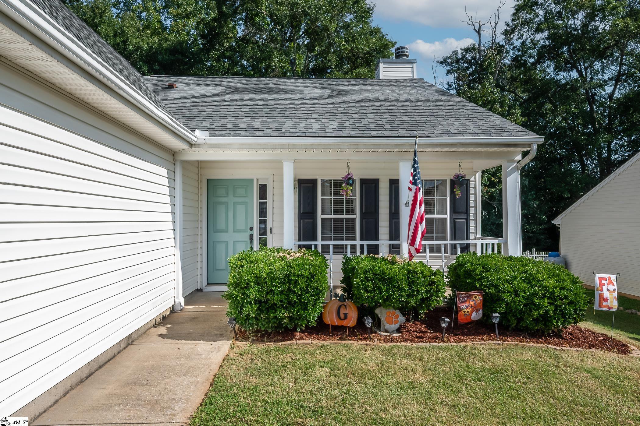 864 Thornbird Circle Boiling Springs, SC 29316