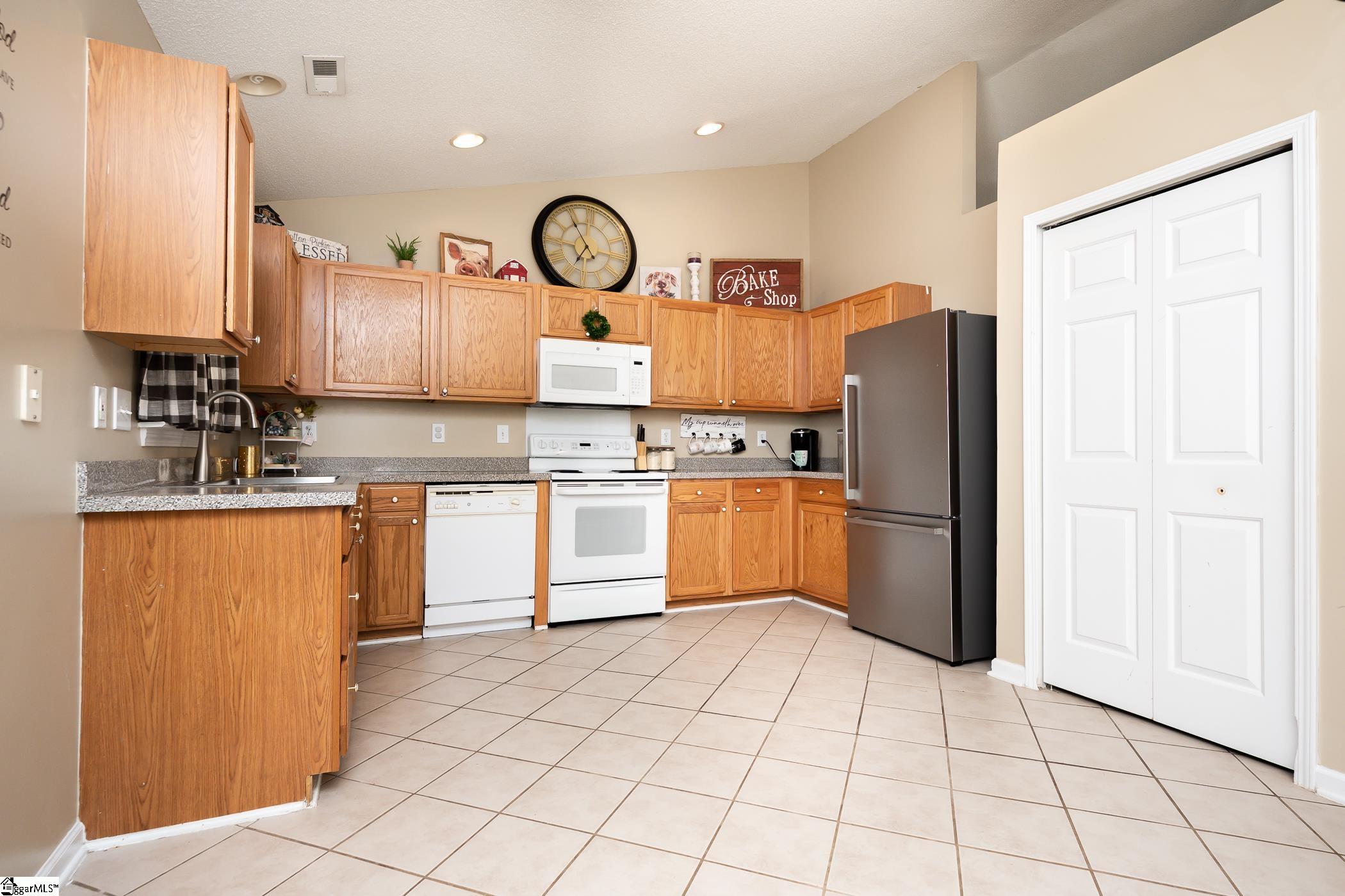 864 Thornbird Circle Boiling Springs, SC 29316