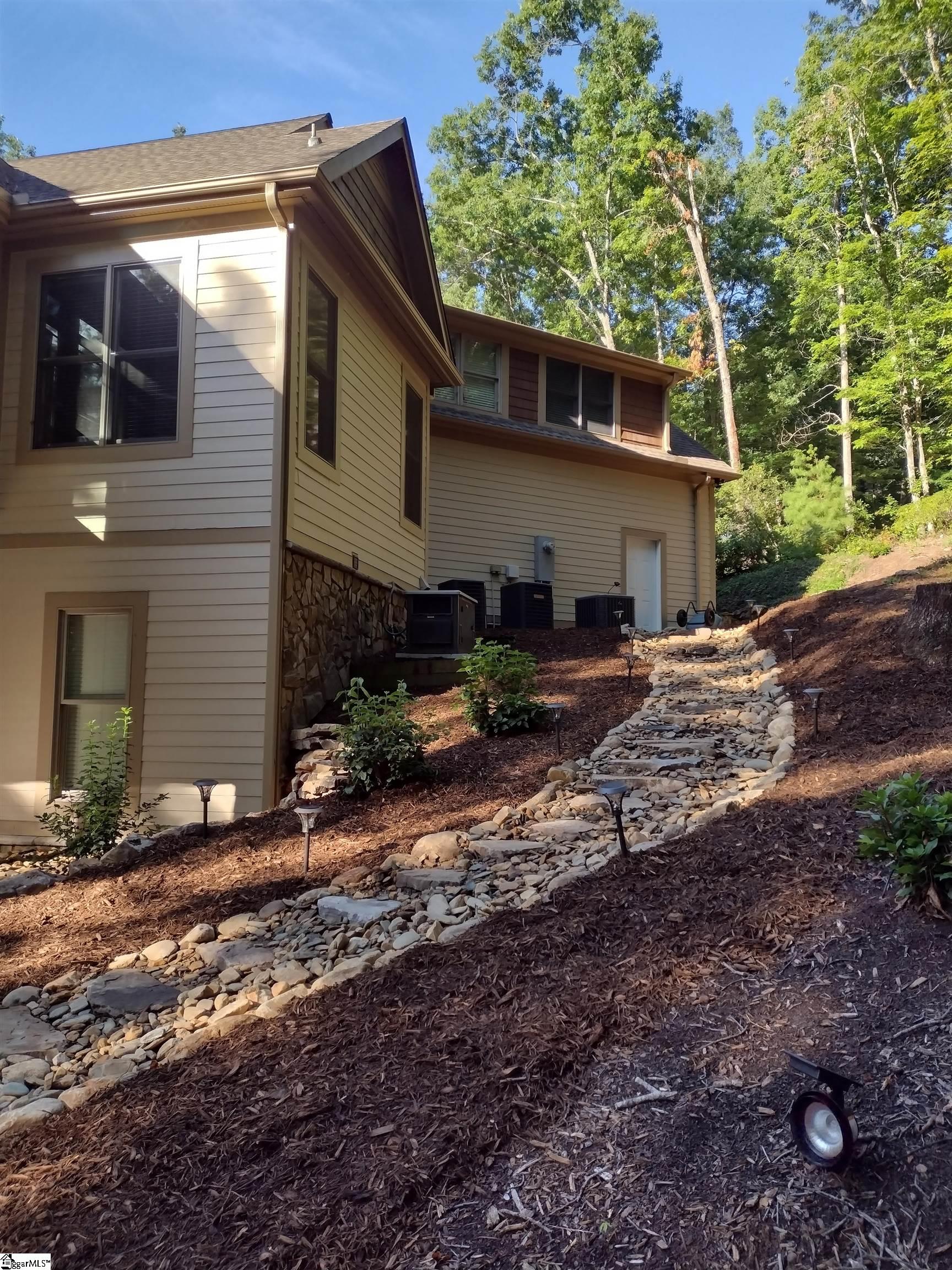 2 Autumn Oak Way Travelers Rest, SC 29690