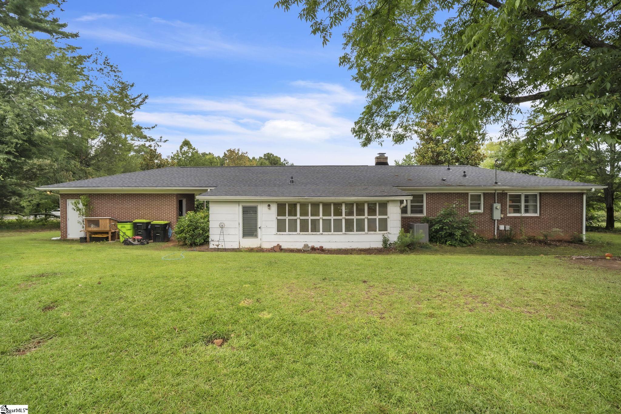 103 W Crestview Street Landrum, SC 29356