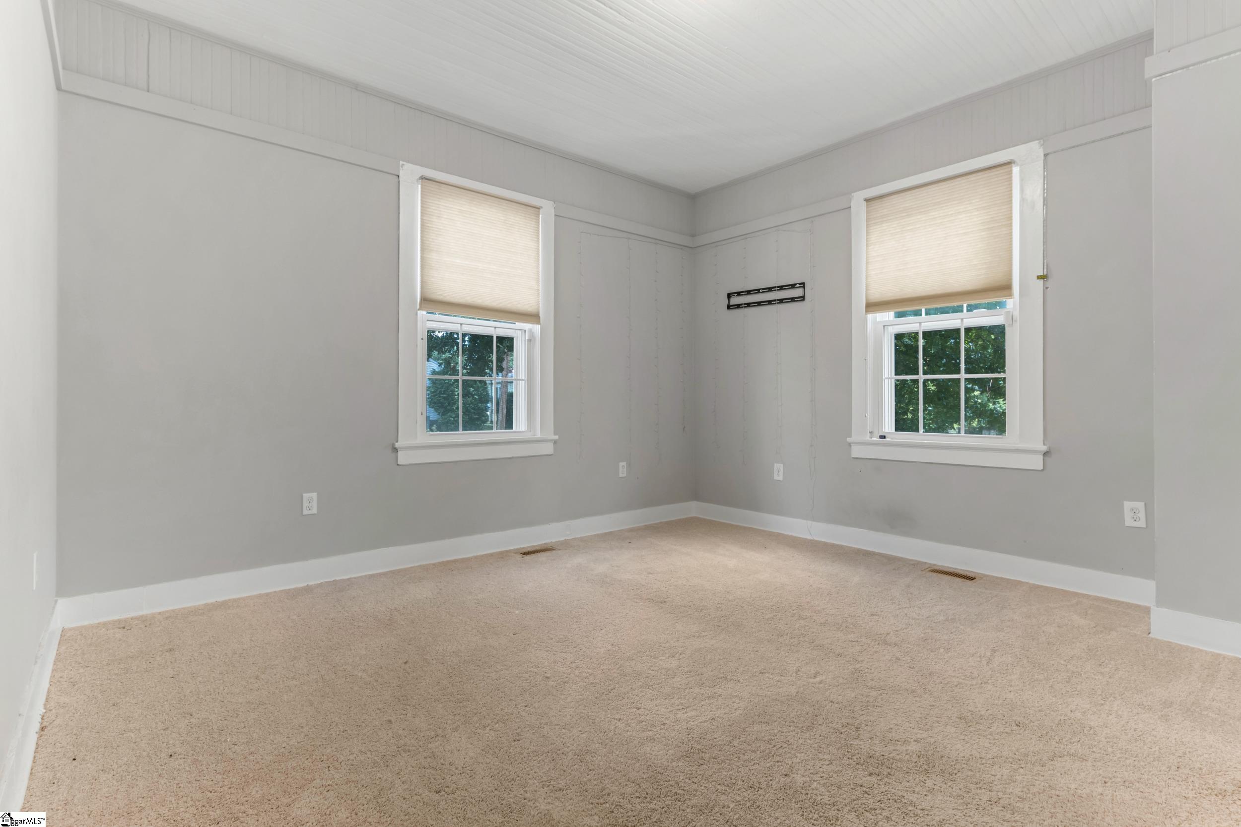 472 Sloan Street Spartanburg, SC 29303-3889