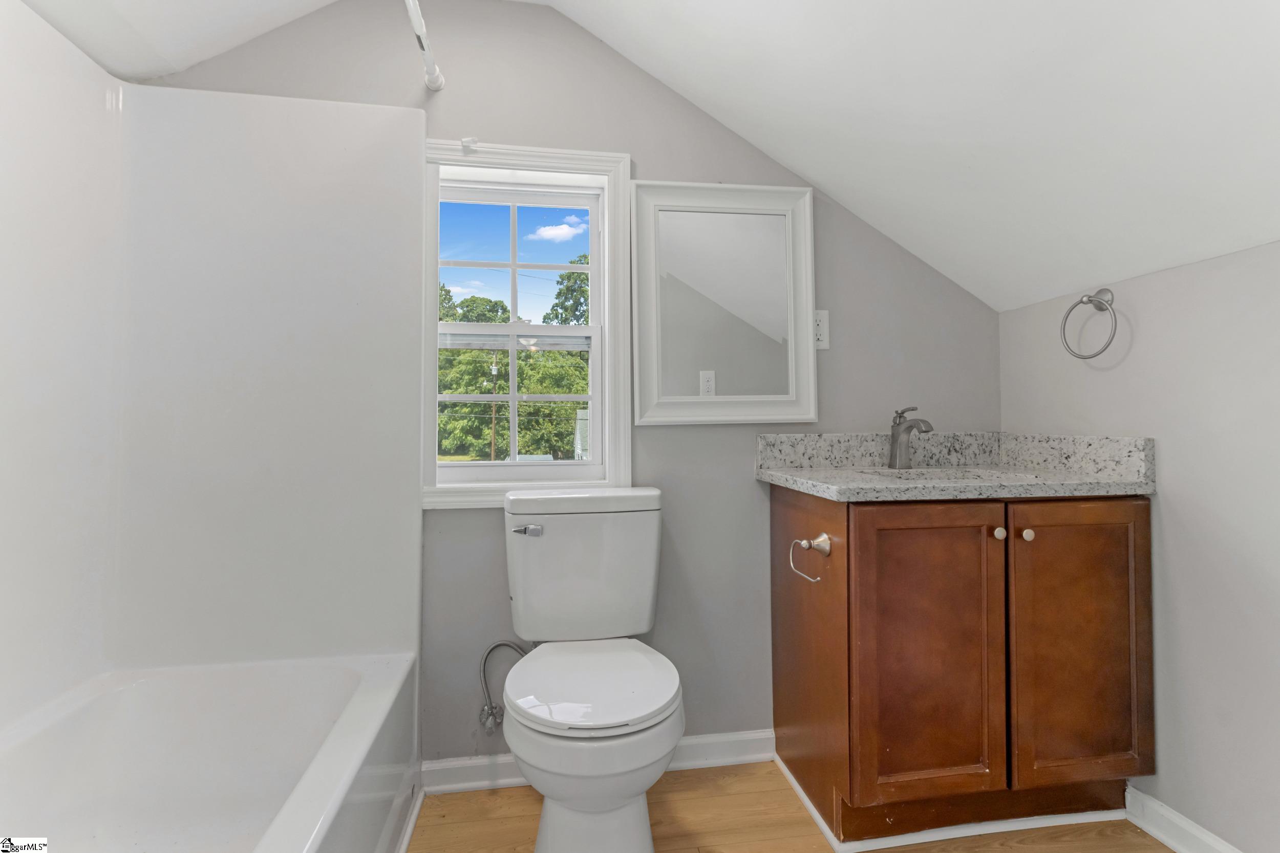 472 Sloan Street Spartanburg, SC 29303-3889