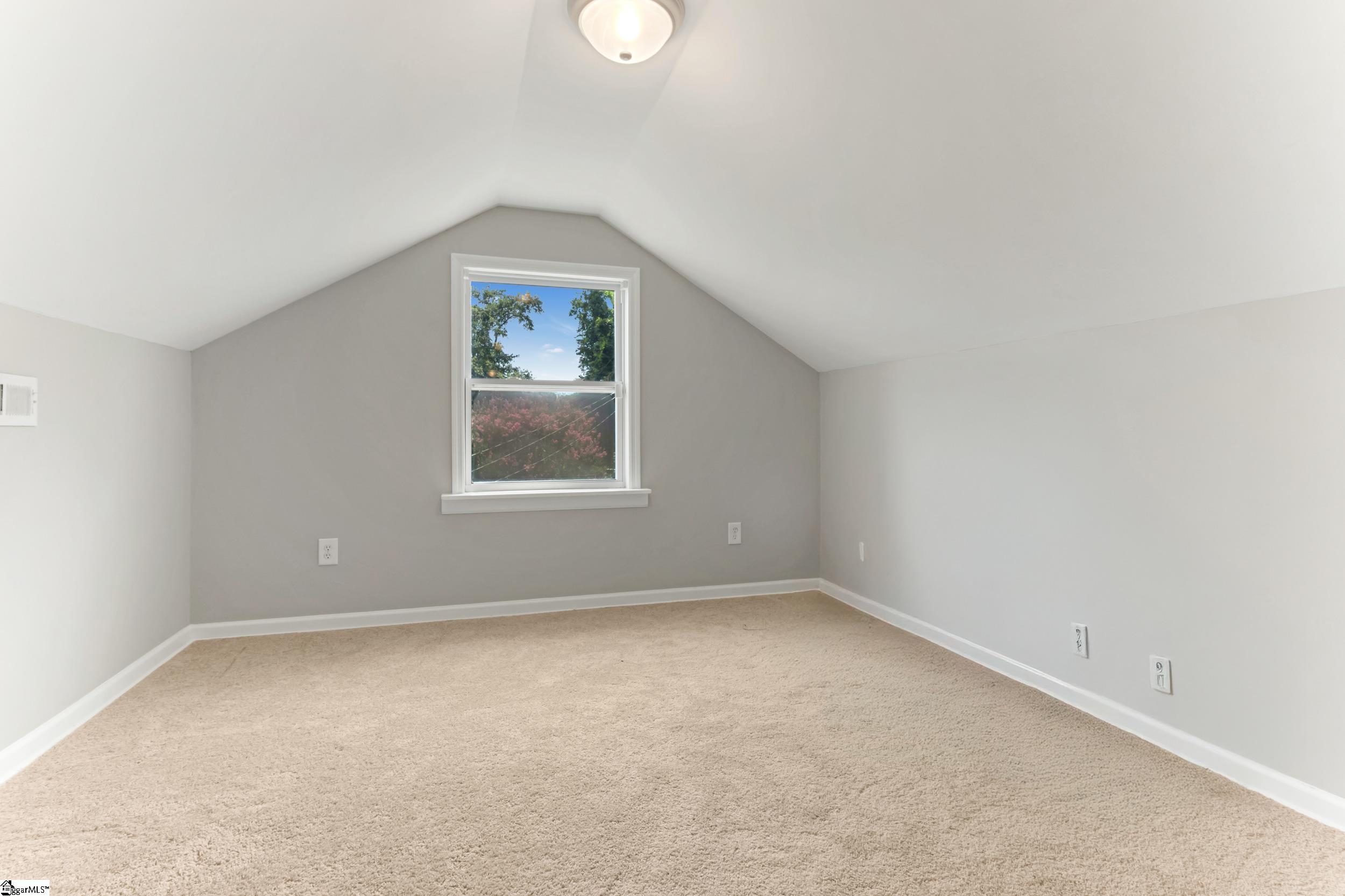 472 Sloan Street Spartanburg, SC 29303-3889