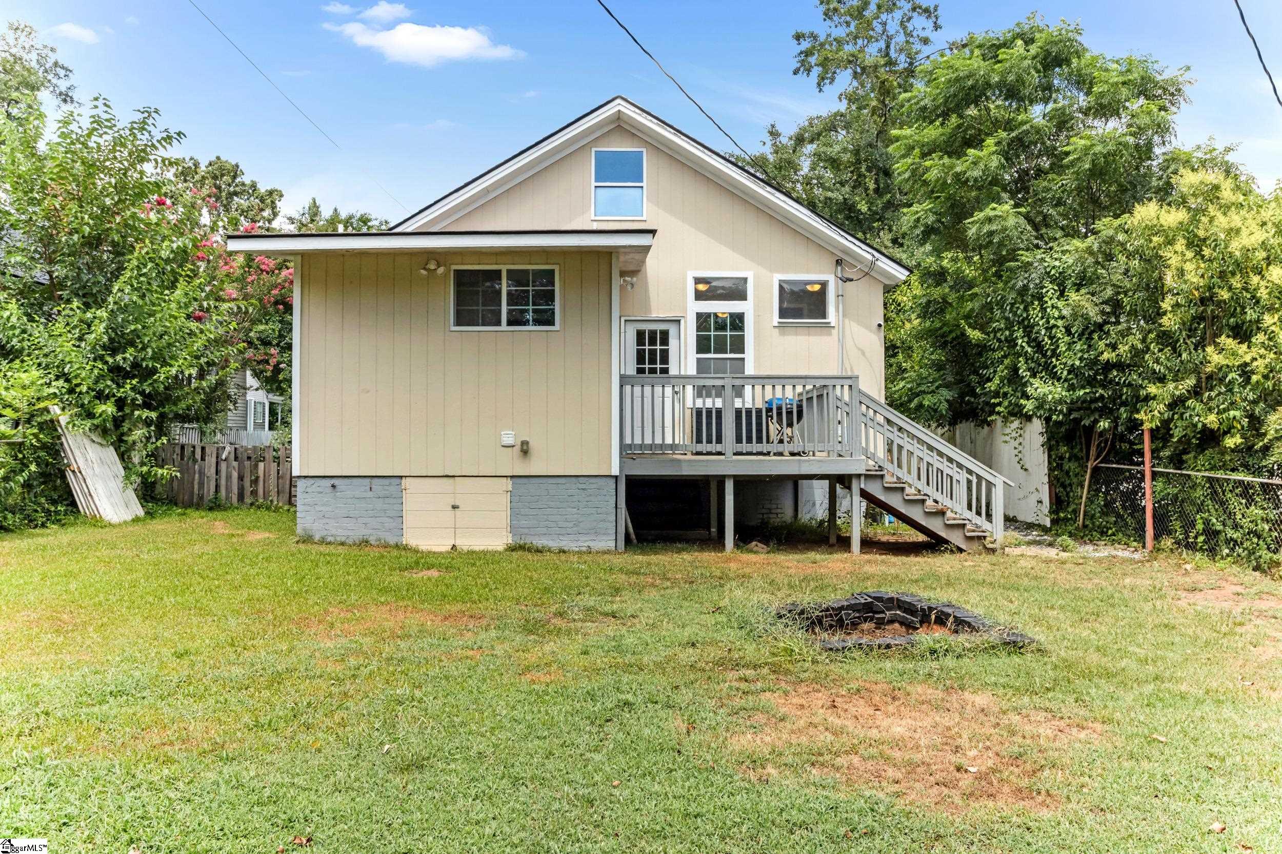 472 Sloan Street Spartanburg, SC 29303-3889