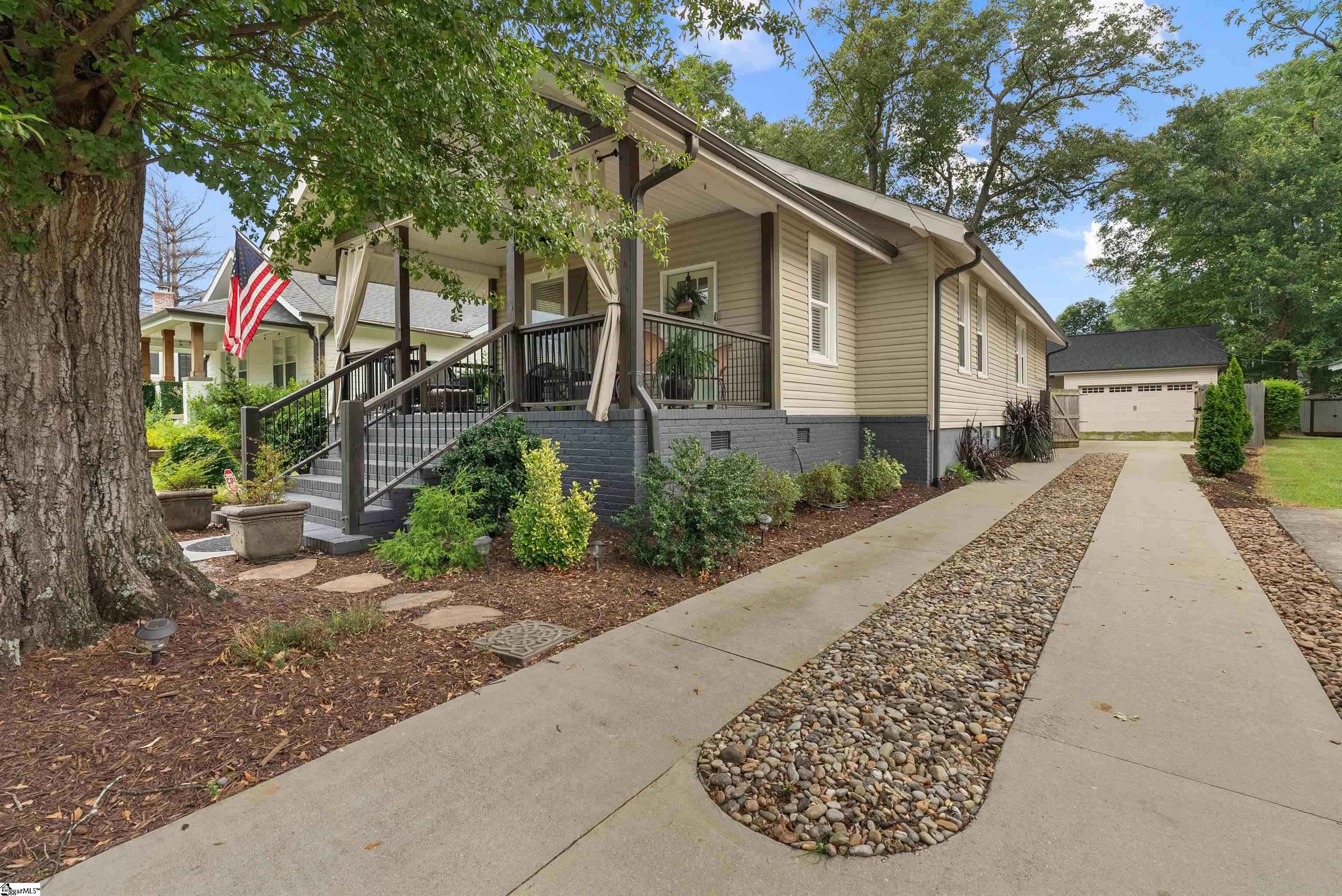 109 Ladson Street Greenville, SC 29605
