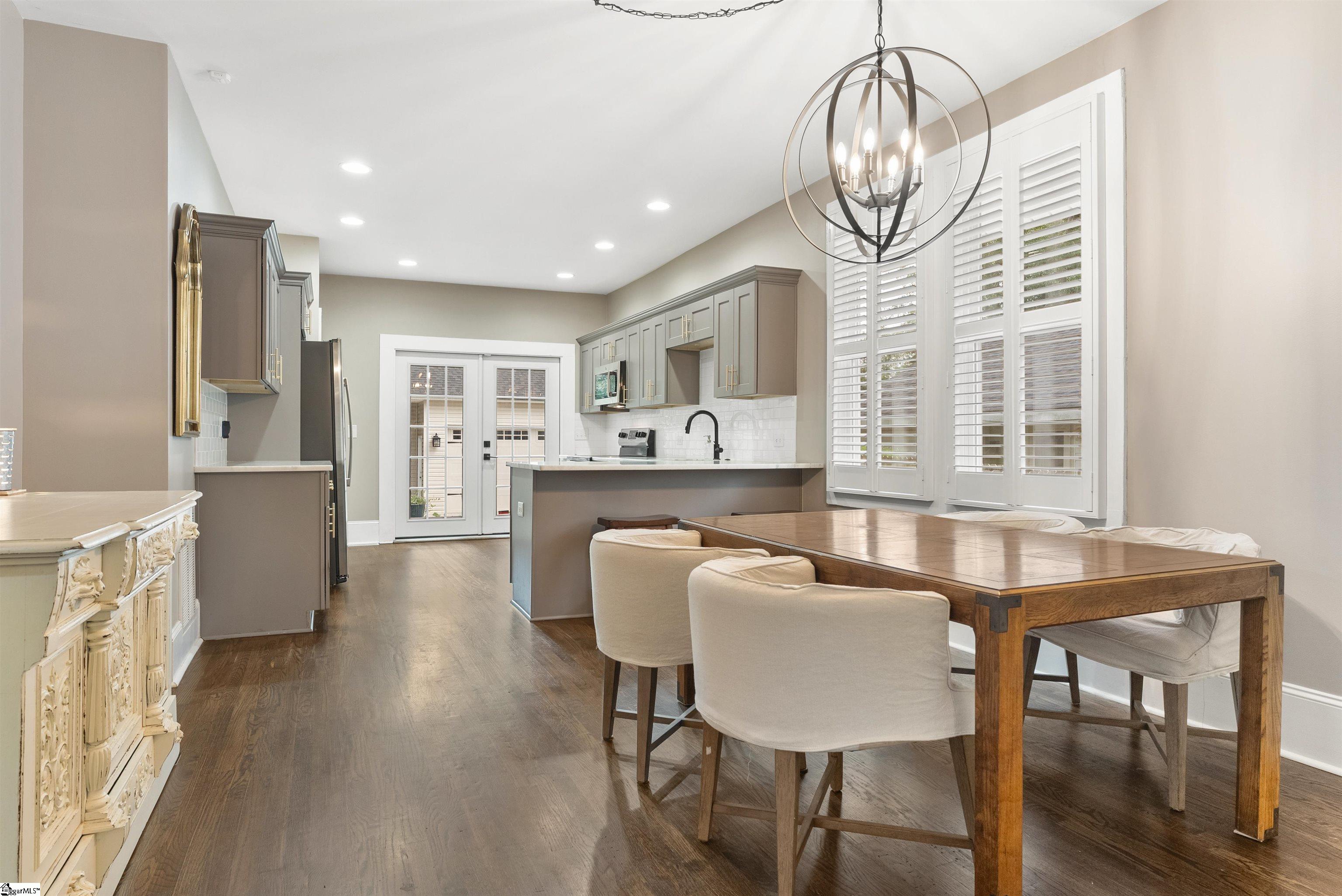 109 Ladson Street Greenville, SC 29605