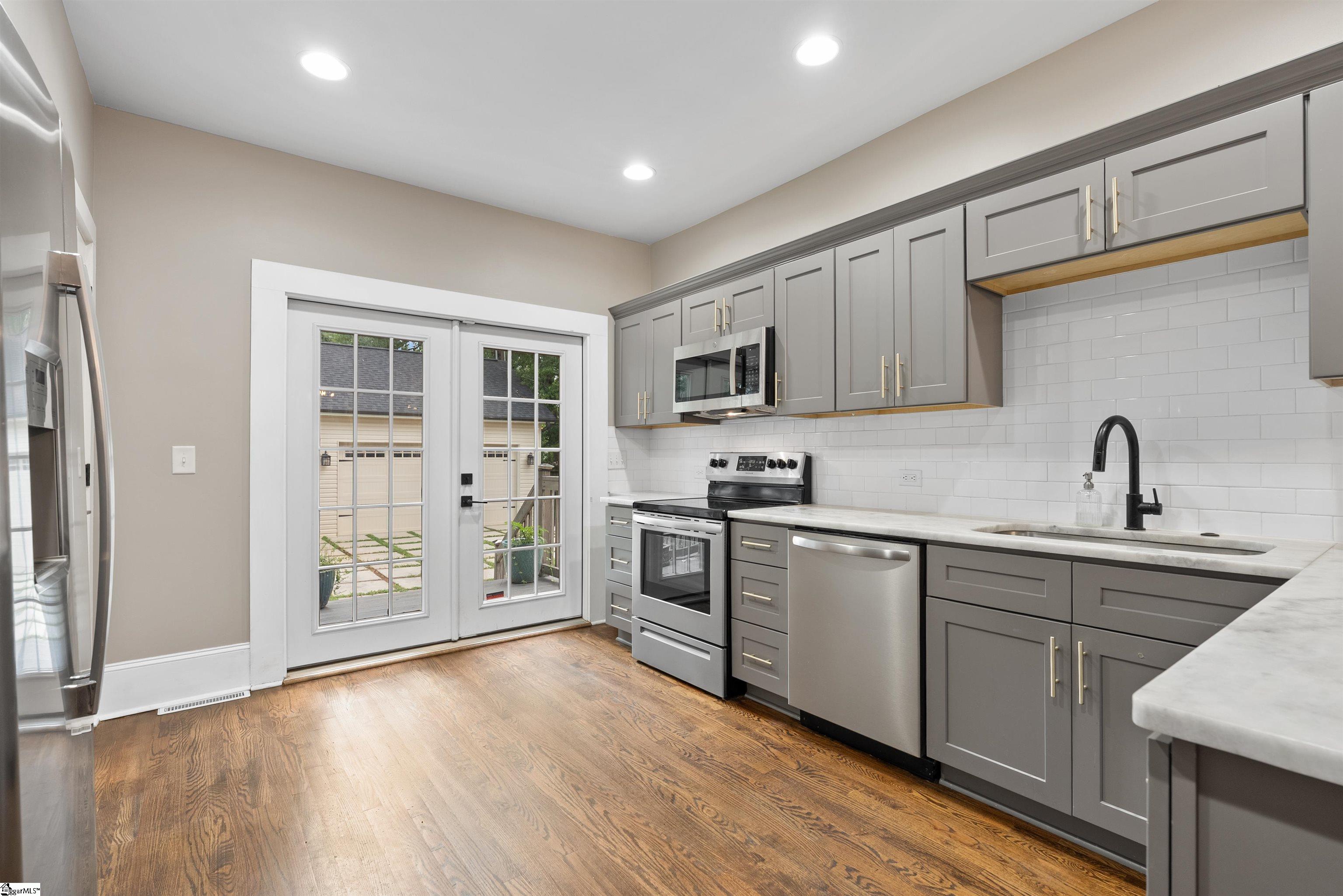 109 Ladson Street Greenville, SC 29605