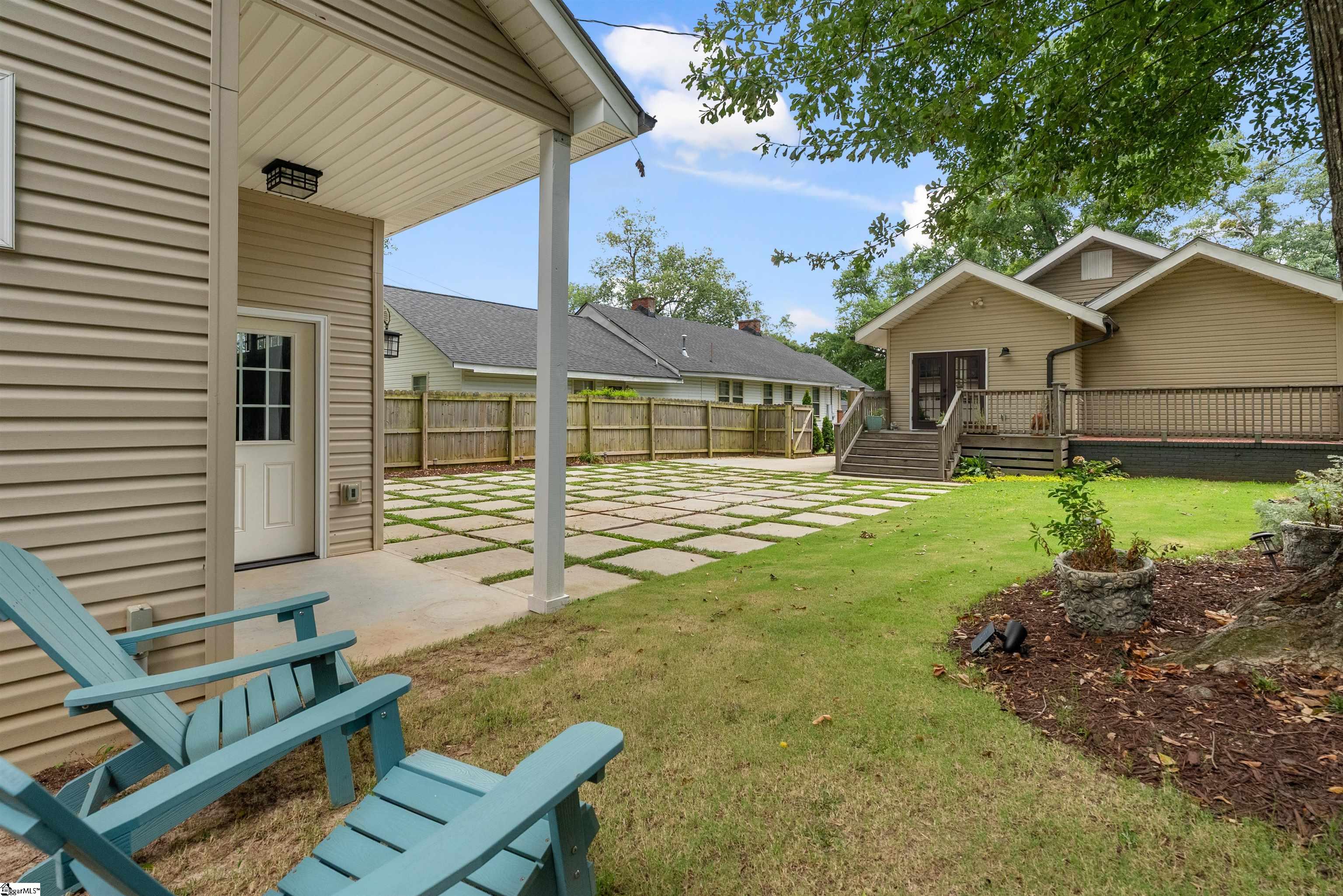 109 Ladson Street Greenville, SC 29605