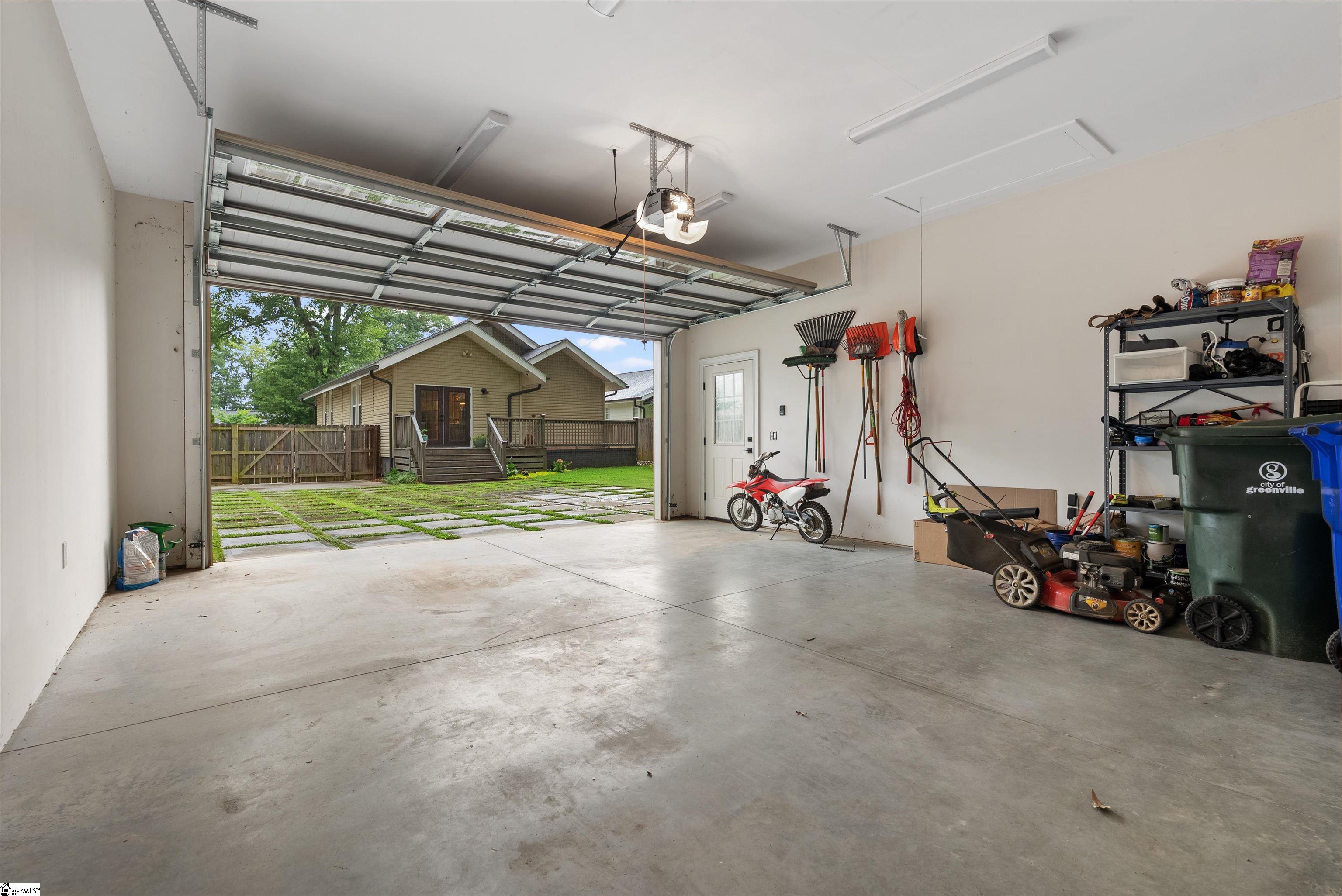 109 Ladson Street Greenville, SC 29605
