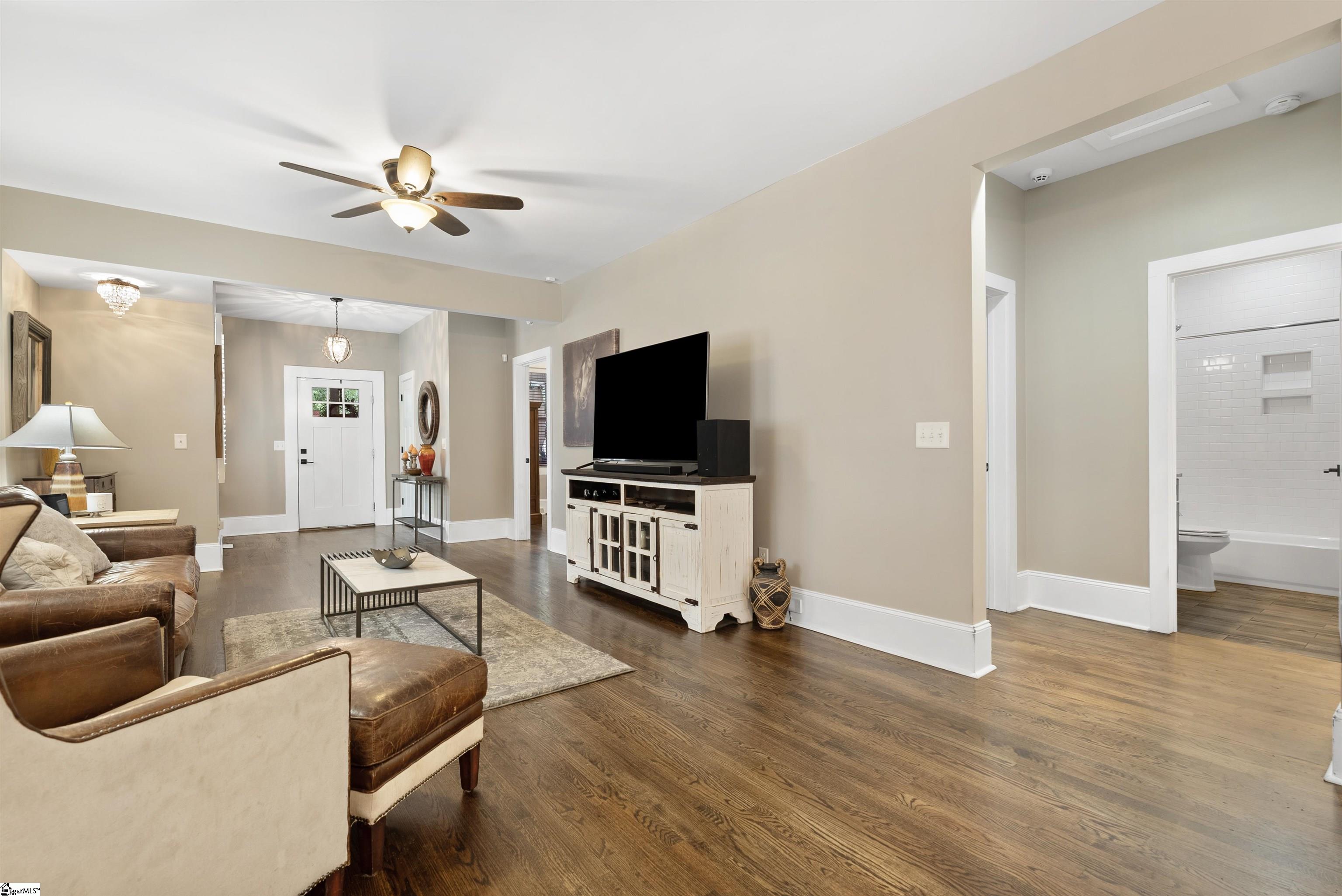 109 Ladson Street Greenville, SC 29605