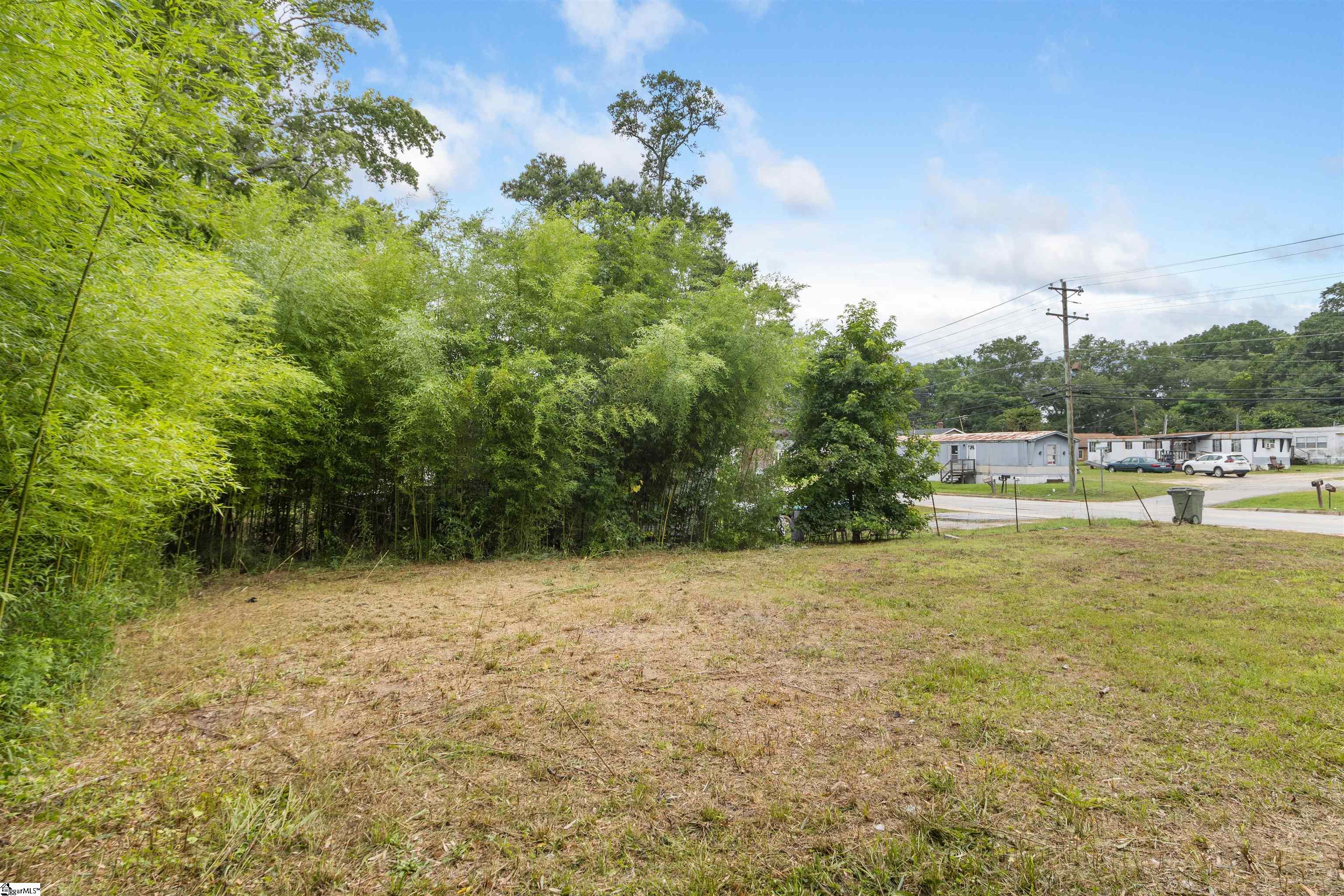 105 N Bell Street Clinton, SC 29325