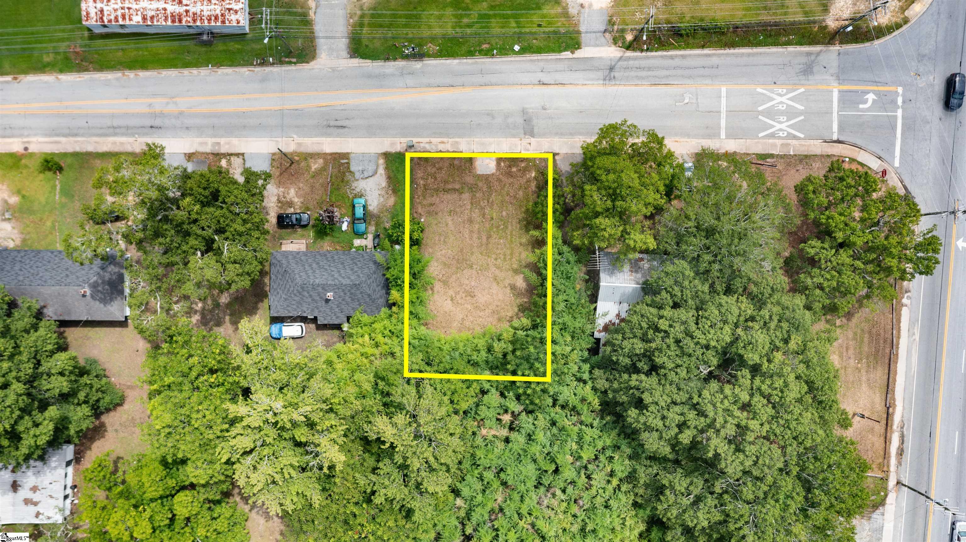105 N Bell Street Clinton, SC 29325