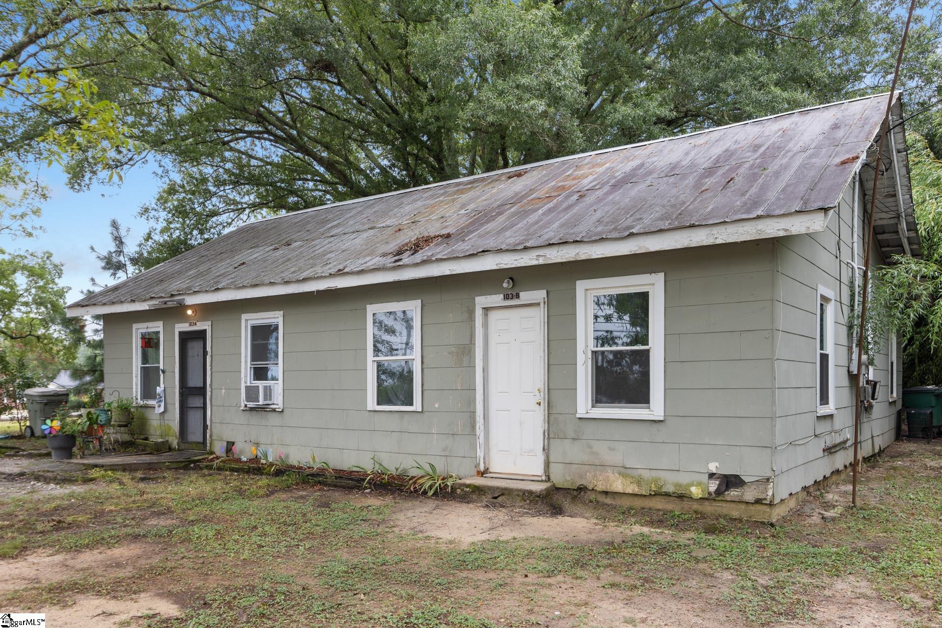103 N Bell Street Clinton, SC 29325