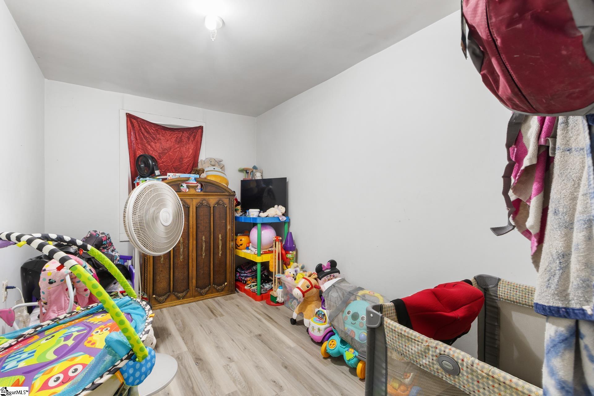 103 N Bell Street Clinton, SC 29325