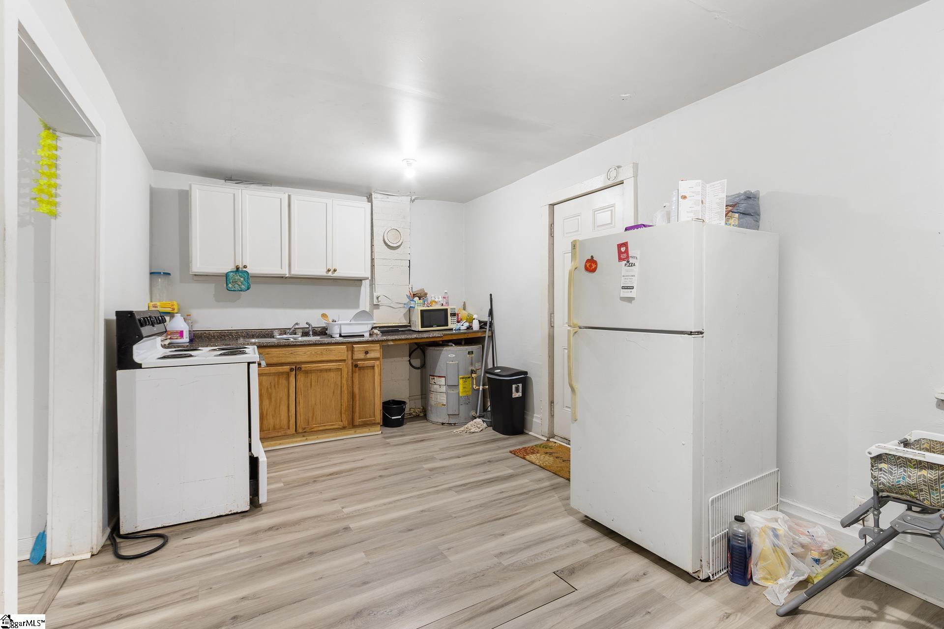 103 N Bell Street Clinton, SC 29325