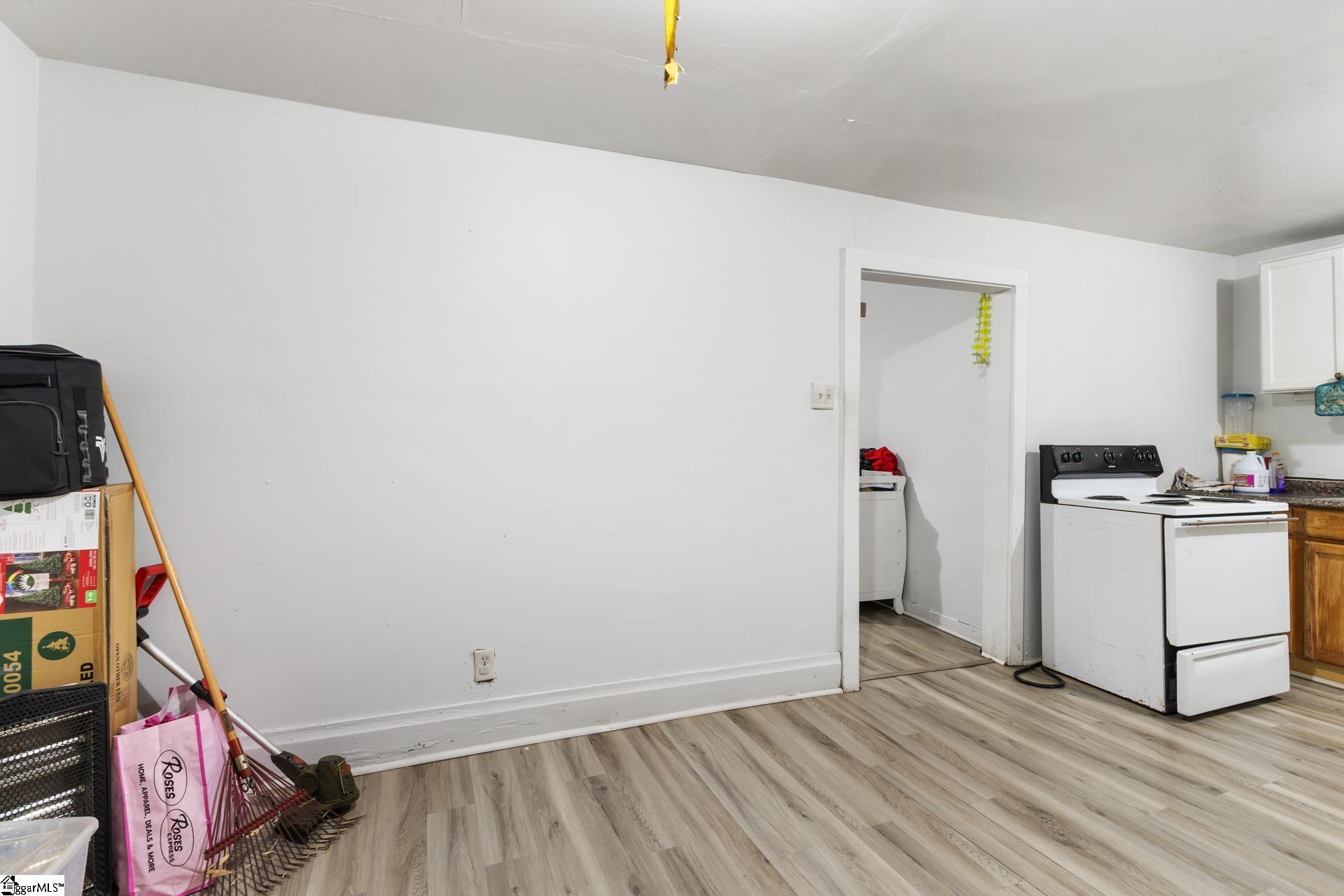 103 N Bell Street Clinton, SC 29325
