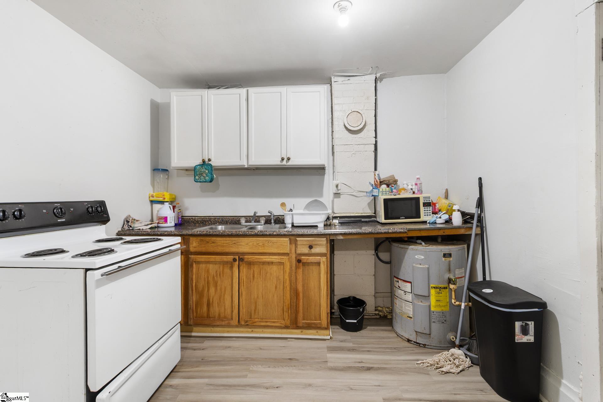 103 N Bell Street Clinton, SC 29325